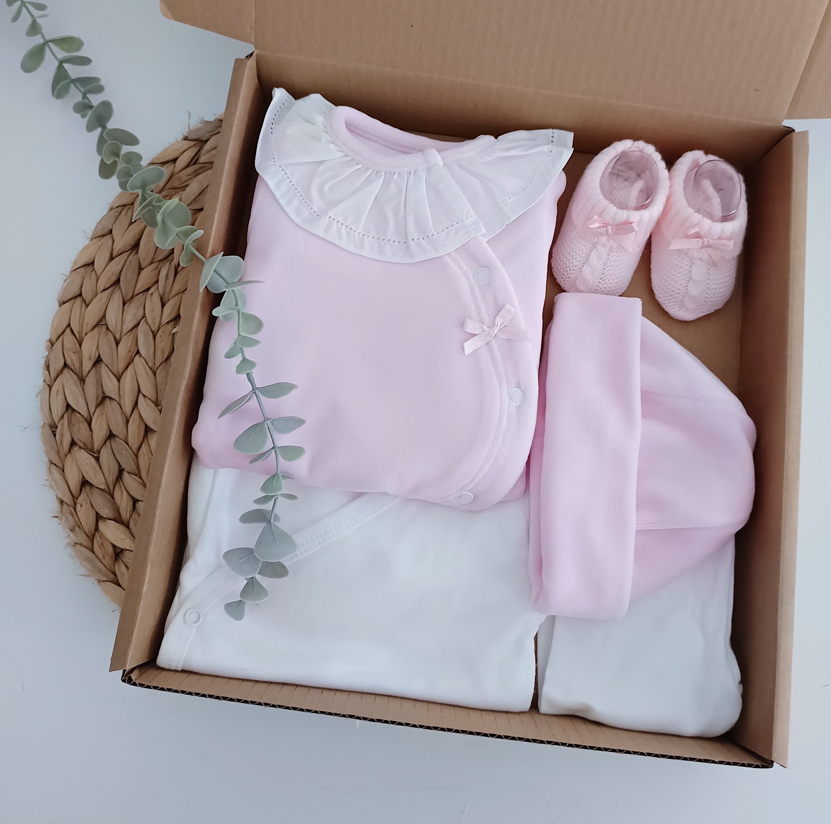 Conjunto de Primeira Roupinha Gola Basic Rosa