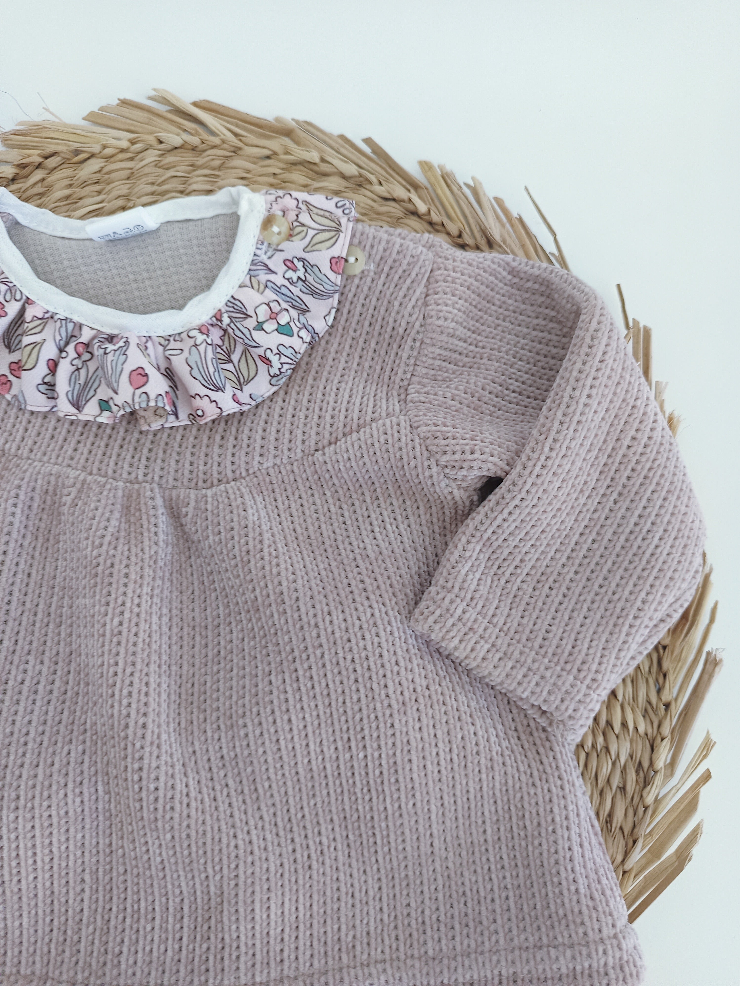 Conjunto de Calças e Camisola com Gola Flores