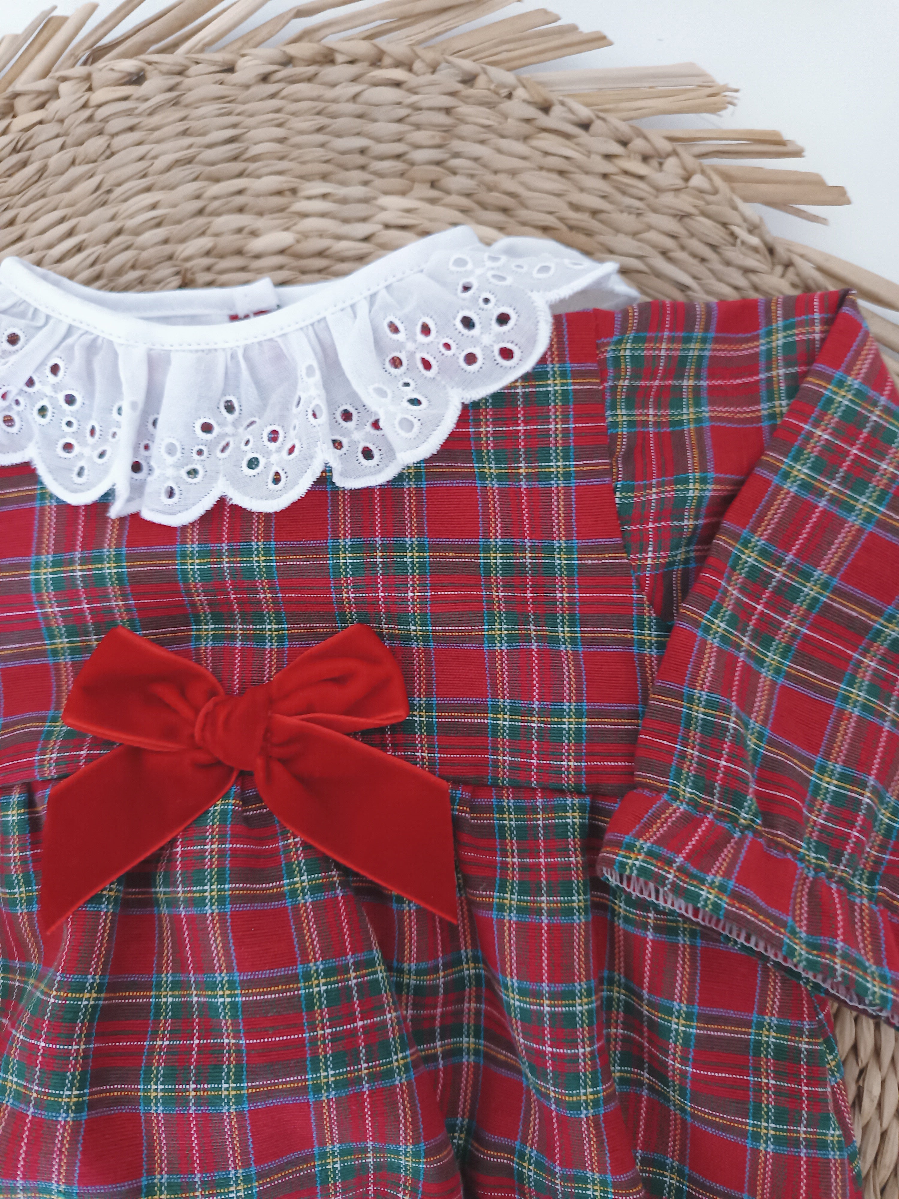 Fofo Xadrez com Laço Vermelho