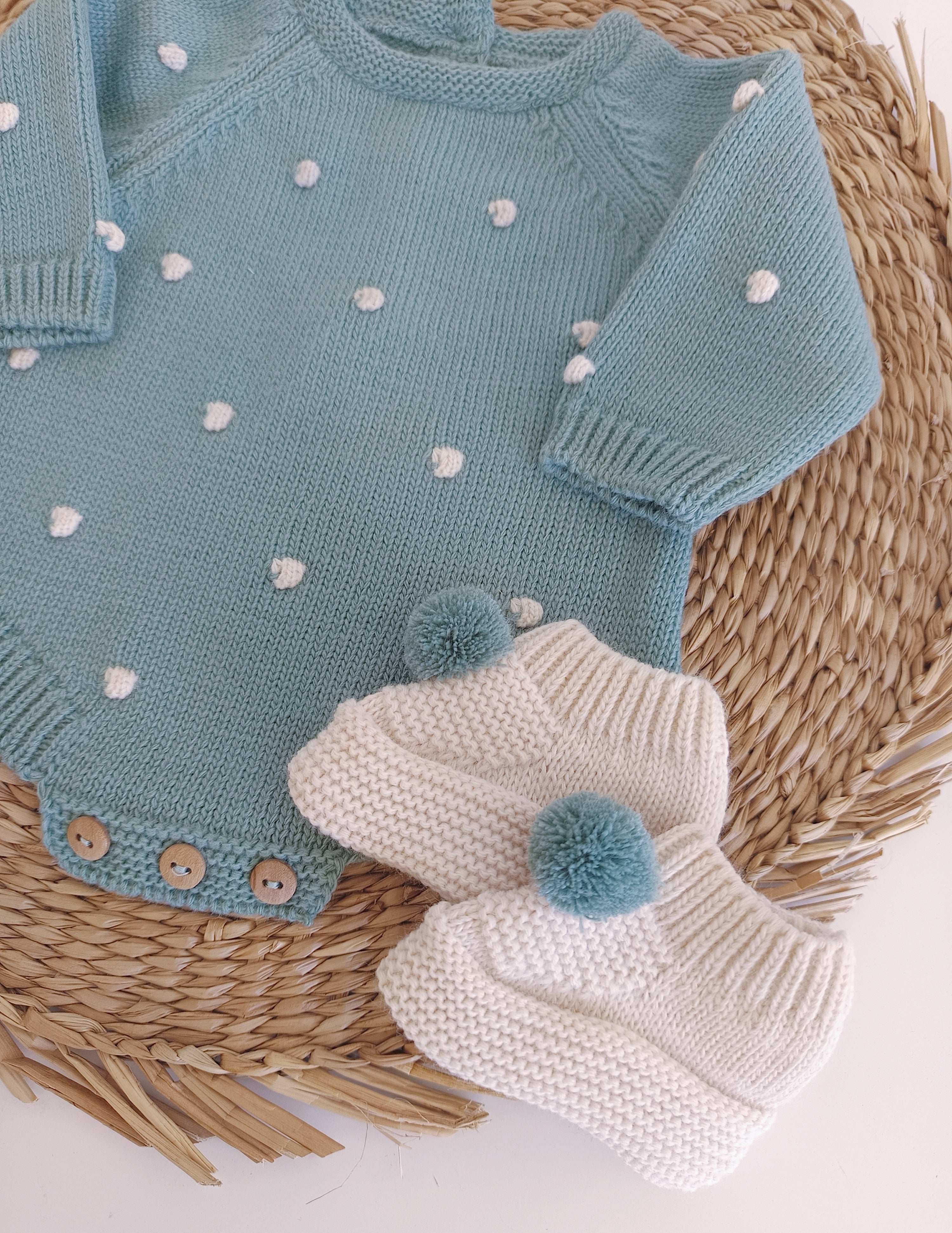 Fofo de Malha Pompons com touca e carapins Verde