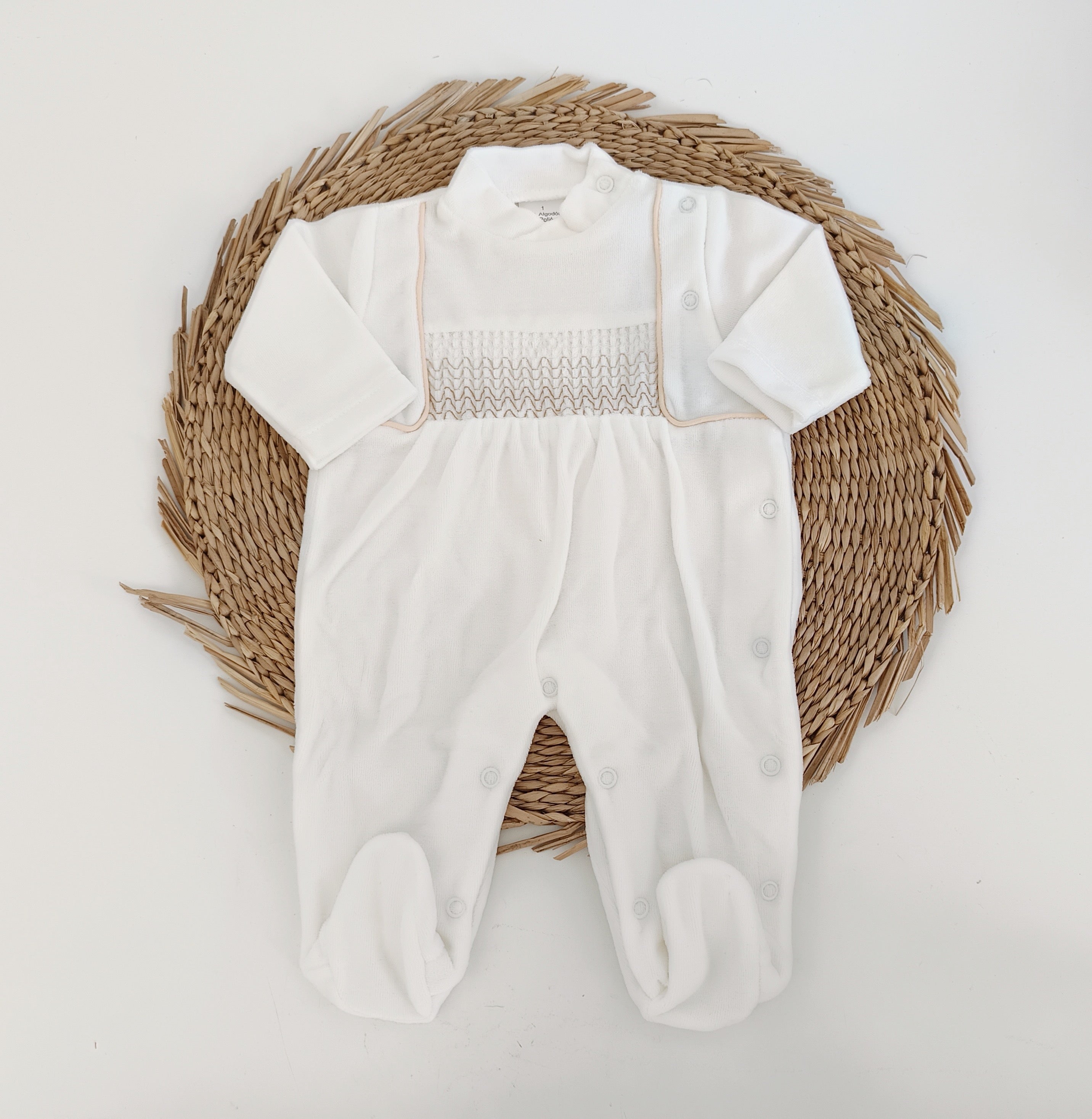 Babygrow Veludo Favos Gola Pérola