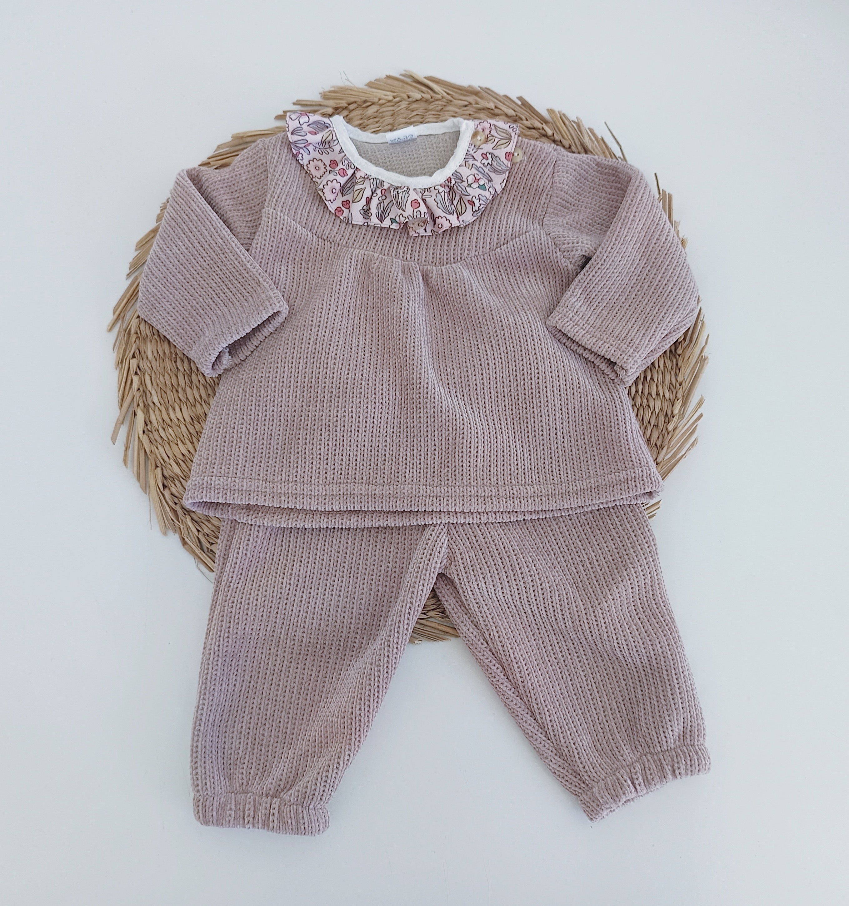 Conjunto de Calças e Camisola com Gola Flores