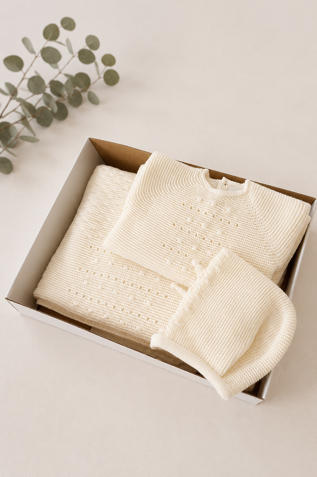 Conjunto de malha Manta e Babygrow com touca Pérola