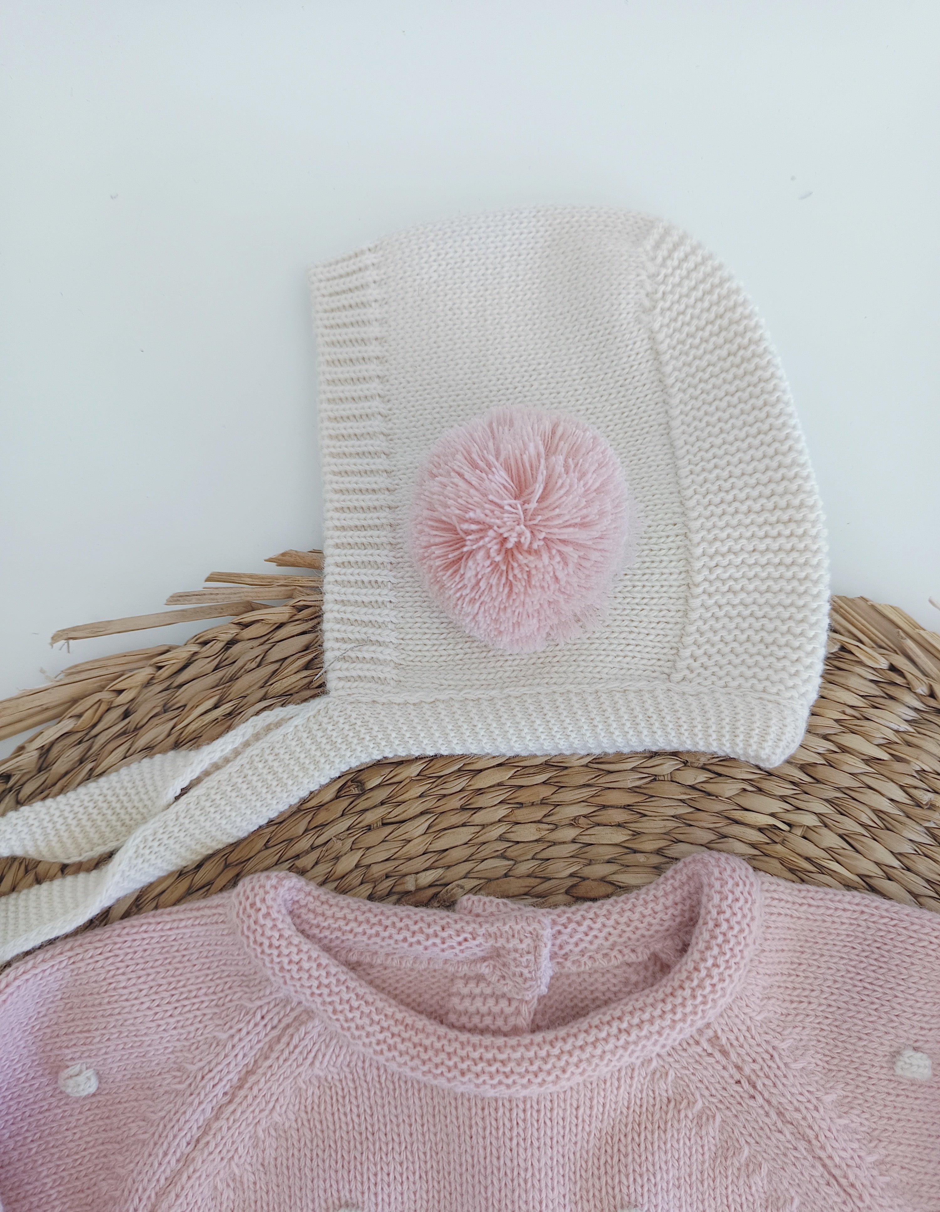Fofo de Malha Pompons com touca e carapins Rosa Velho