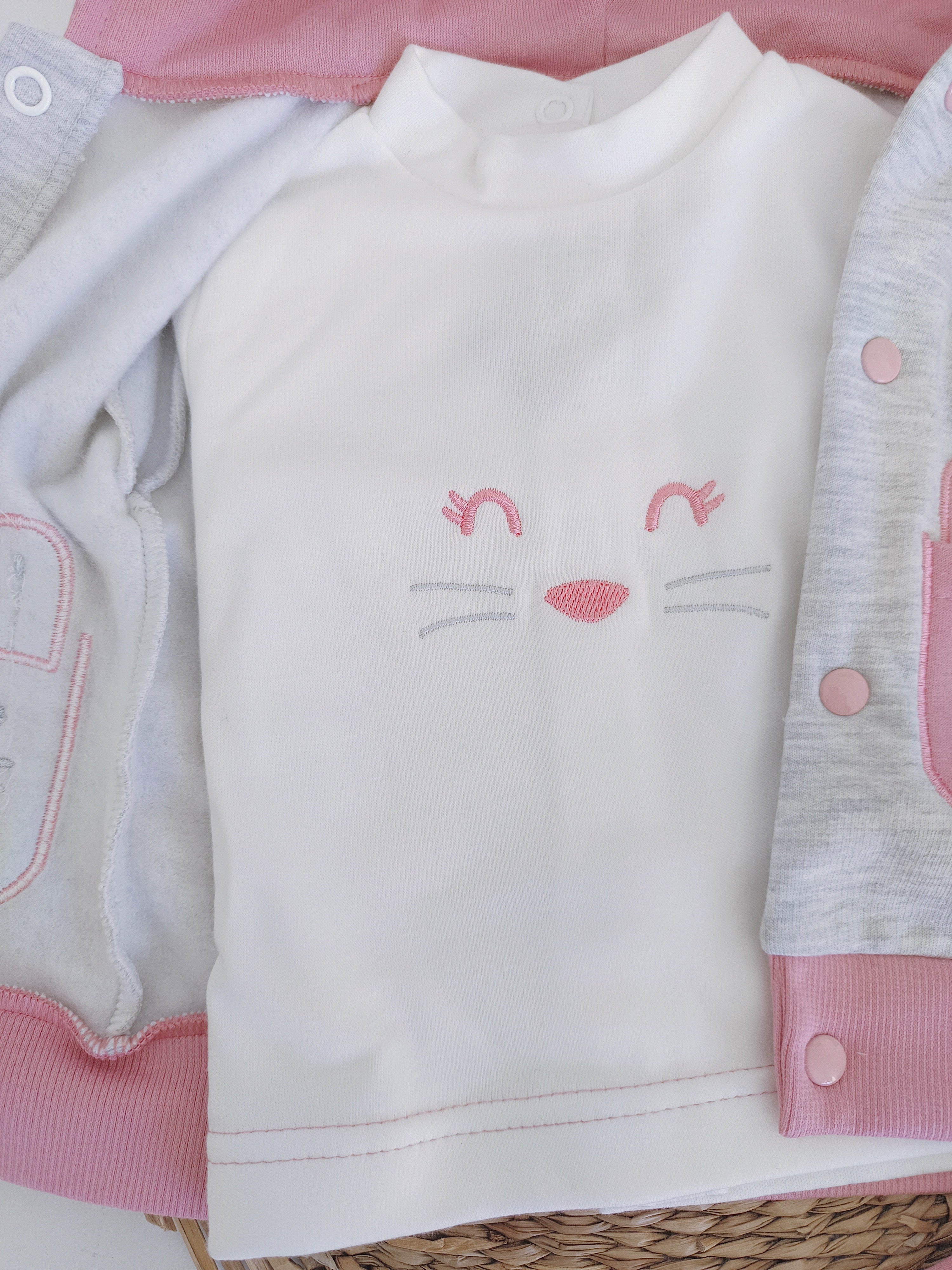 Conjunto de Três Peças Coelhinhos Cinza