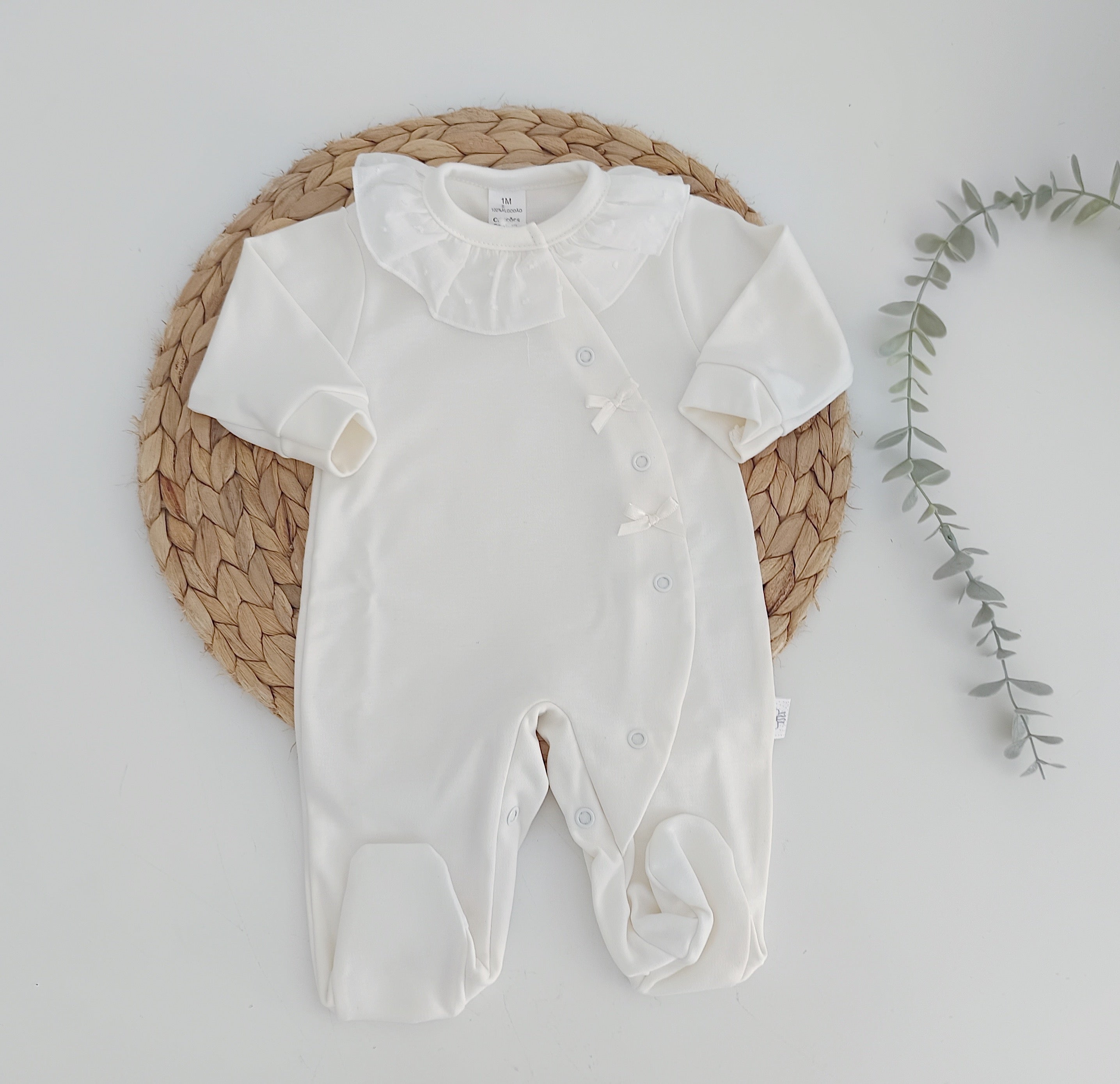 Babygrow Lacinhos Gola Plumeti Pérola