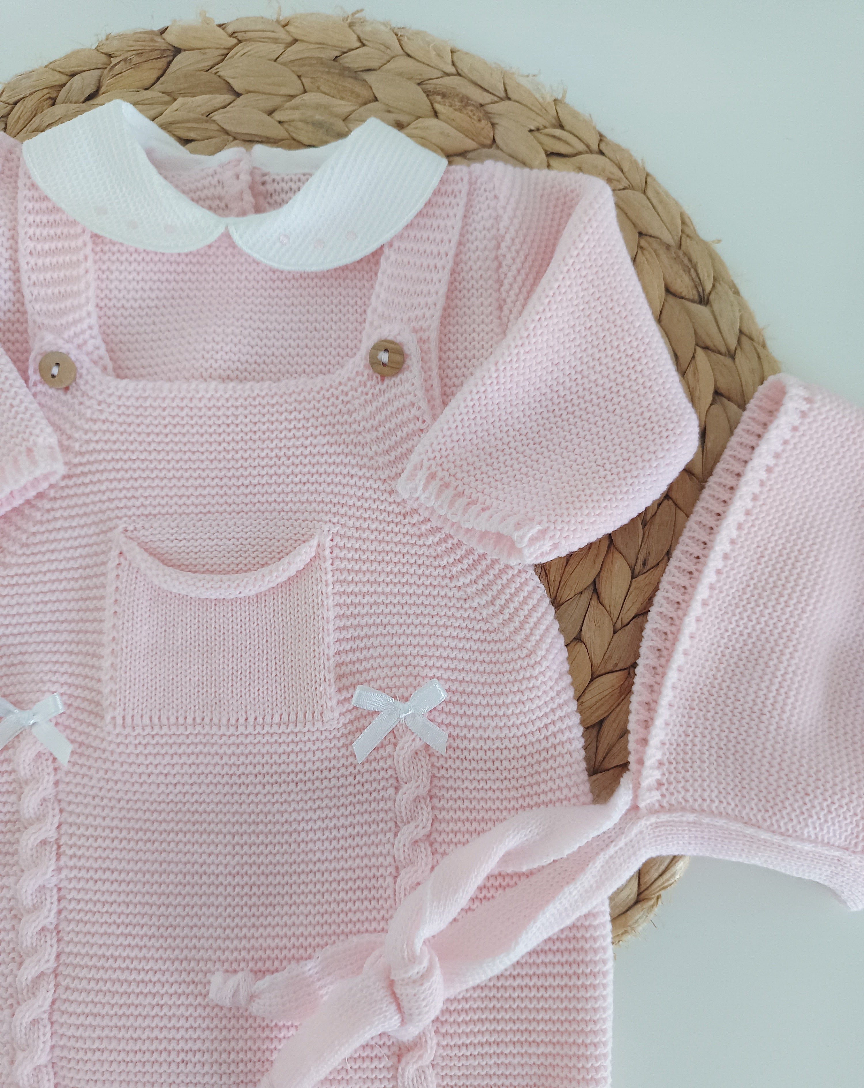 Jardineira Malha Saída Maternidade Bolso Rosa