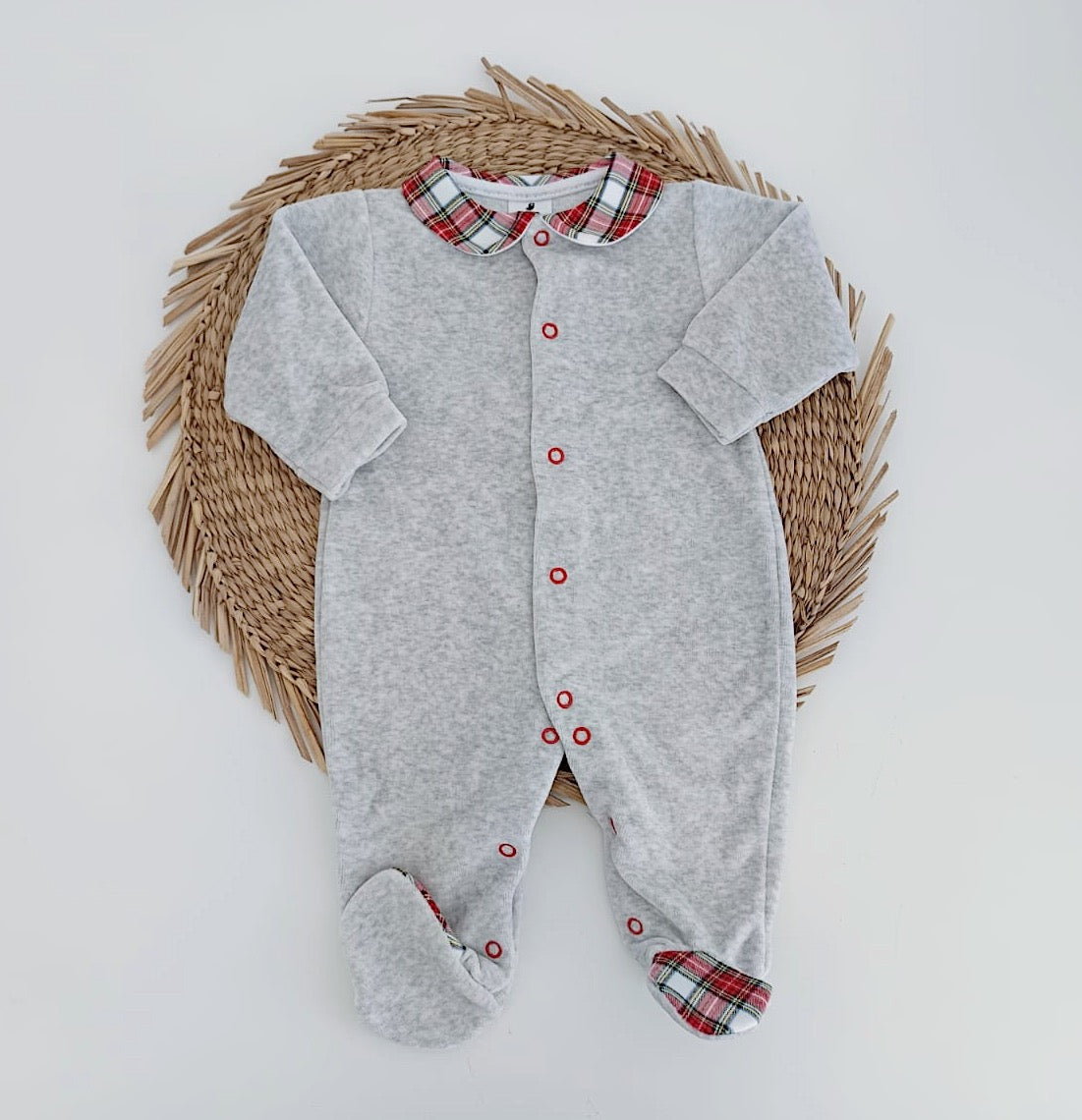 FitFiu Babies® | Babygrow Veludo Gola Peter Pan com Xadrez Vermelho