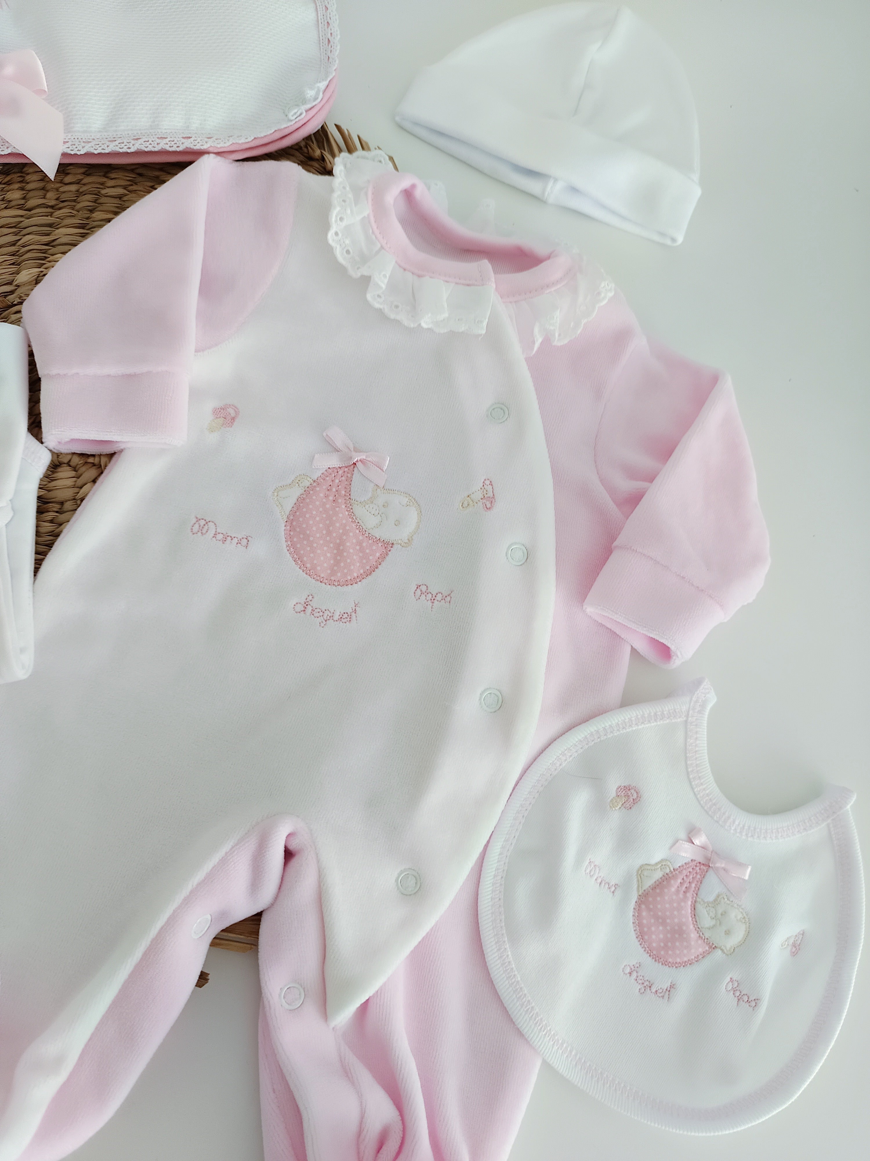 Conjunto de Primeira Roupinha Veludo Mamã Papá Cheguei Rosa