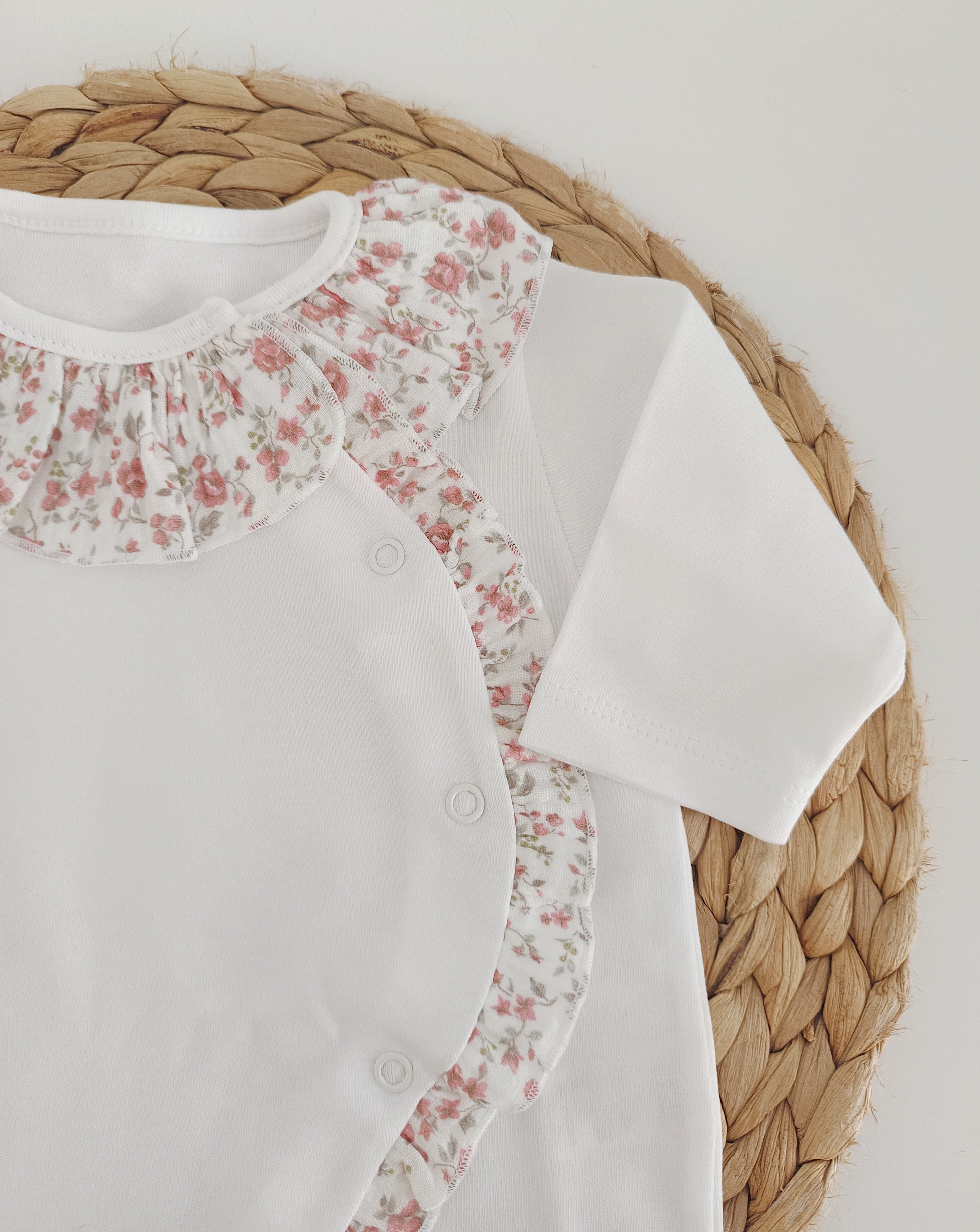 Babygrow Folho e Gola Musselina Flores Rosa Velho