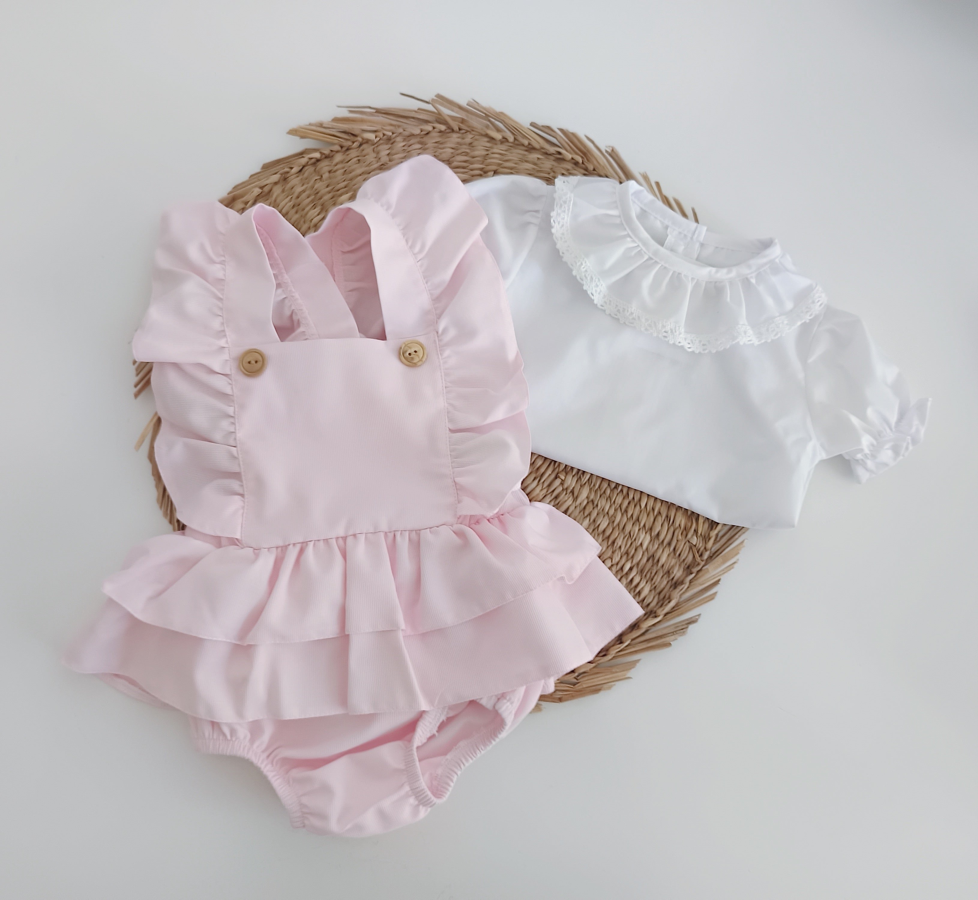 Fofo com Blusa Folhos Rosa