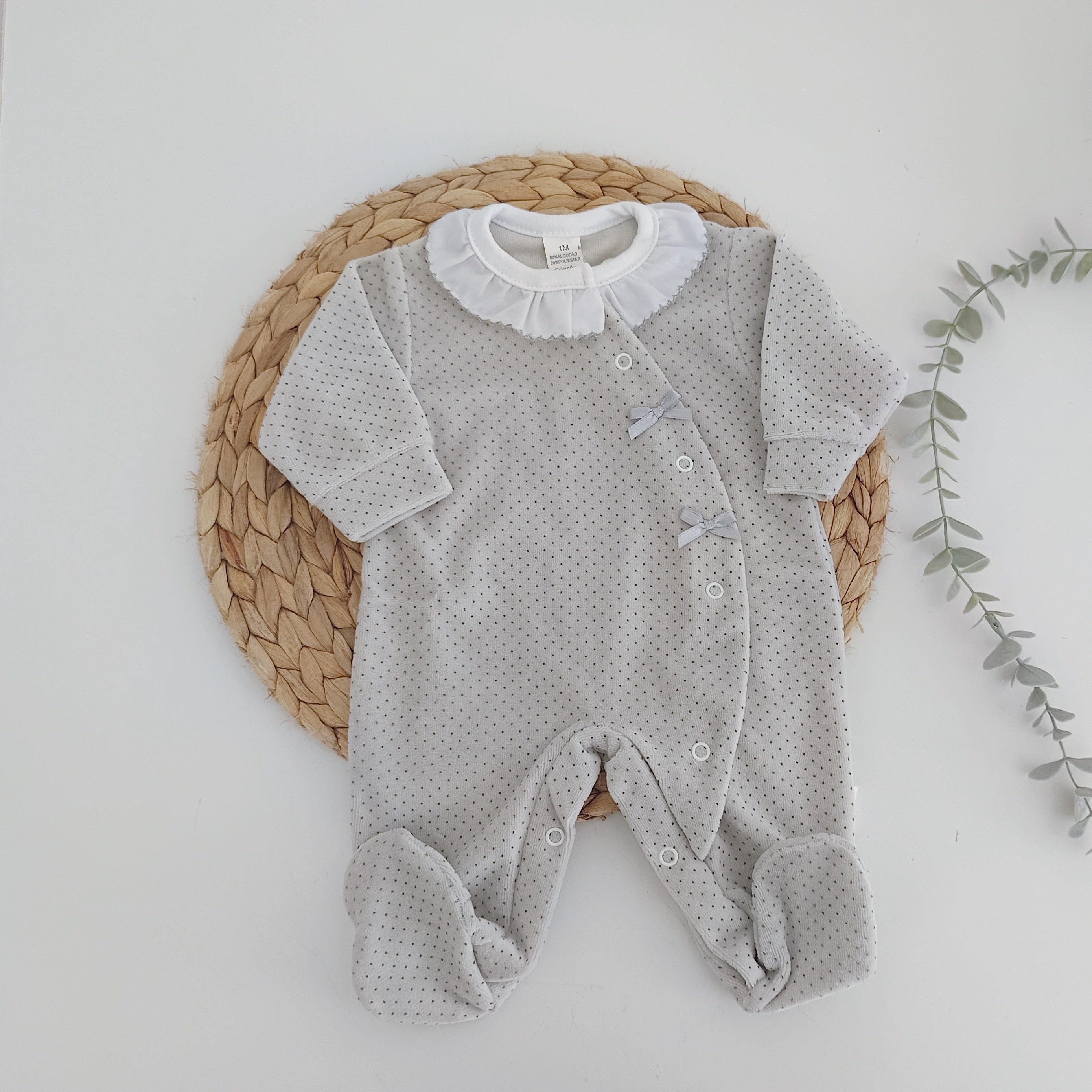 Conjunto de Primeira Roupinha Laços Pintas Cinza