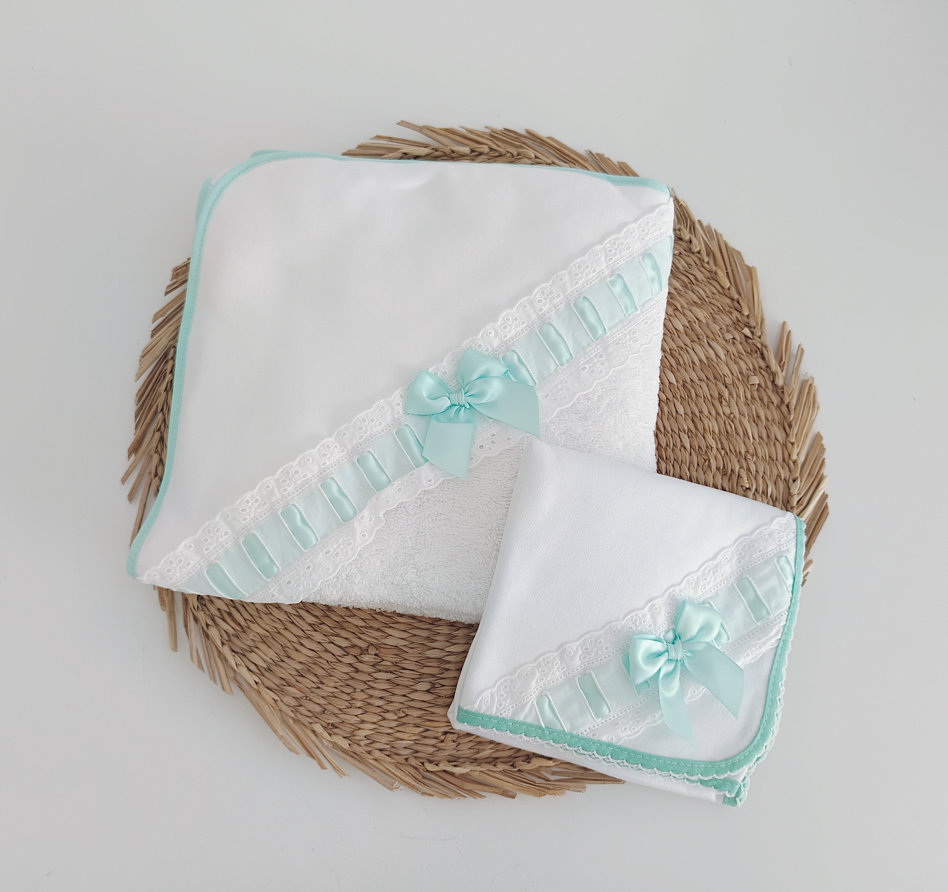 Conjunto Toalha de banho e Fralda para bebé Renda Verde