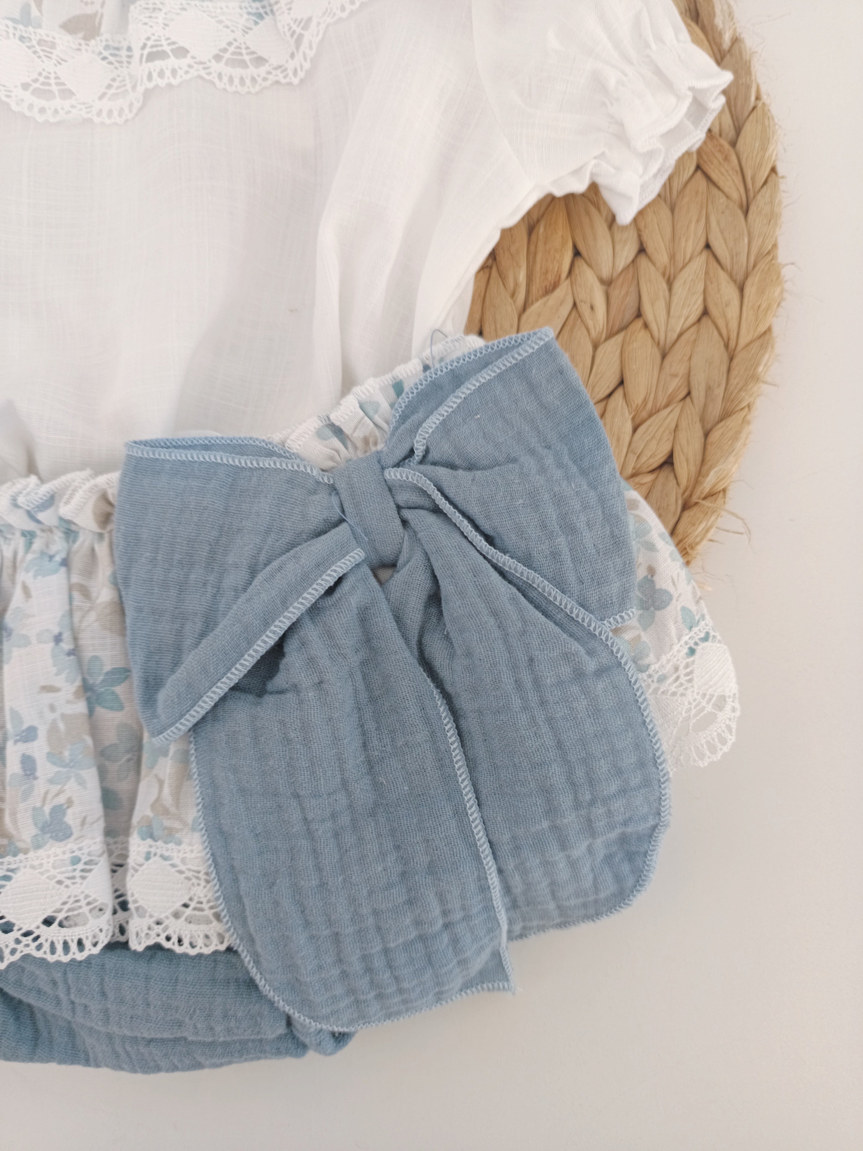 Fofo com Blusa Laço Jeans