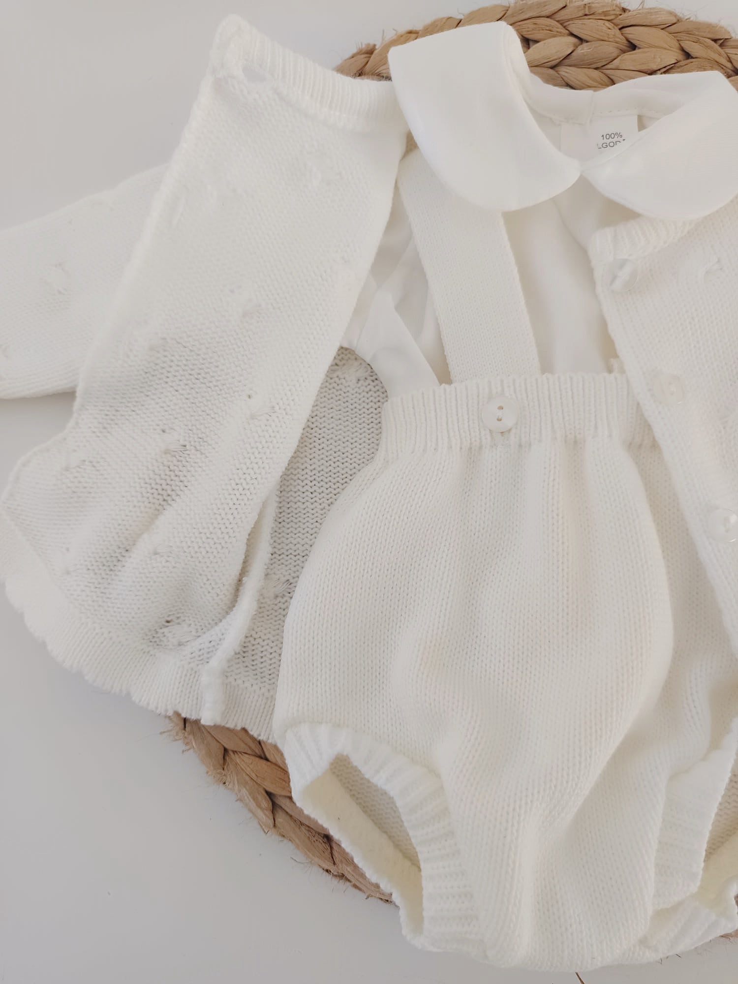 Conjunto Fofo com camisola e Casaco de Malha Laços Pérola