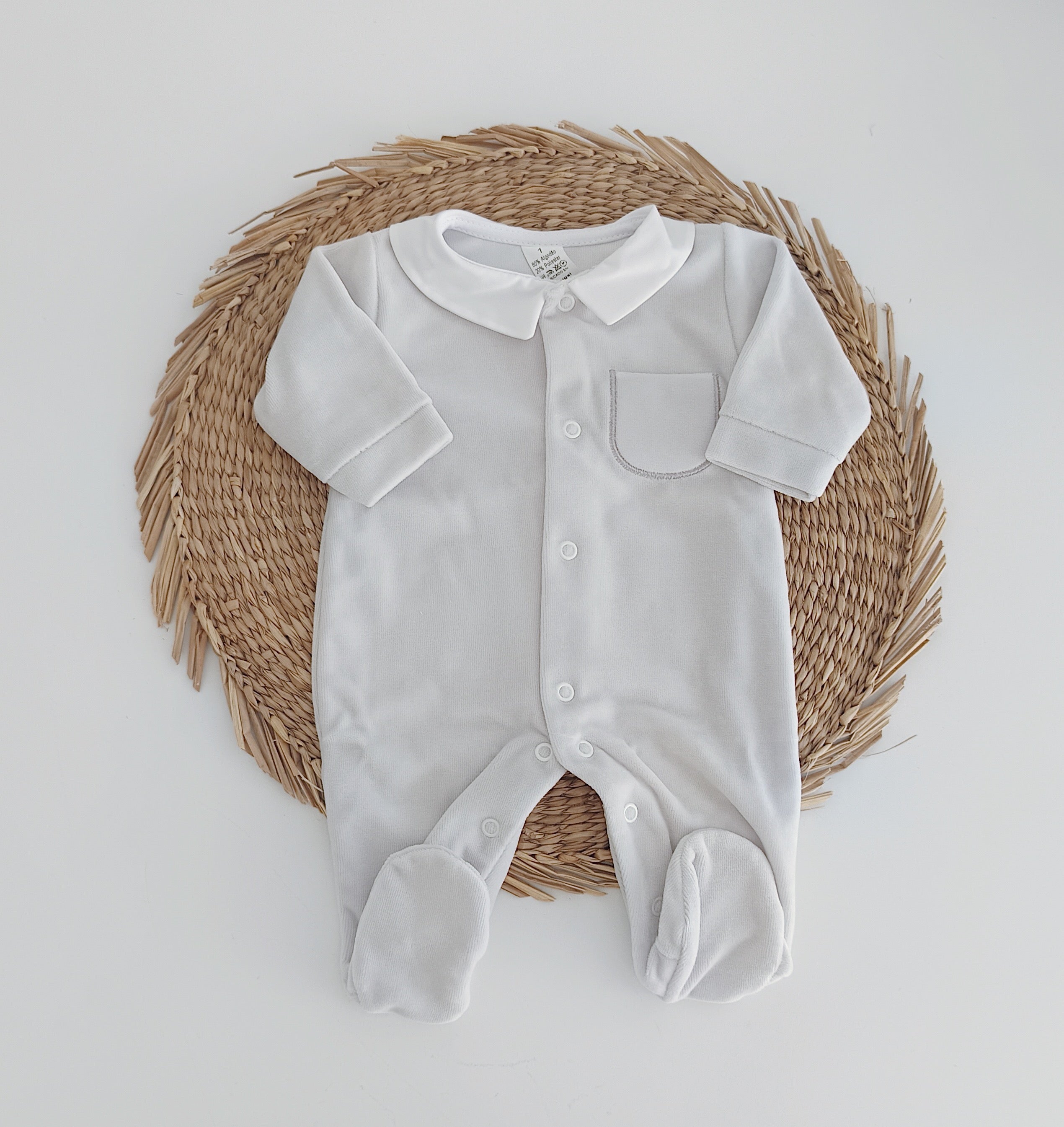 Babygrow Veludo Gola Bico com Bolso Cinza