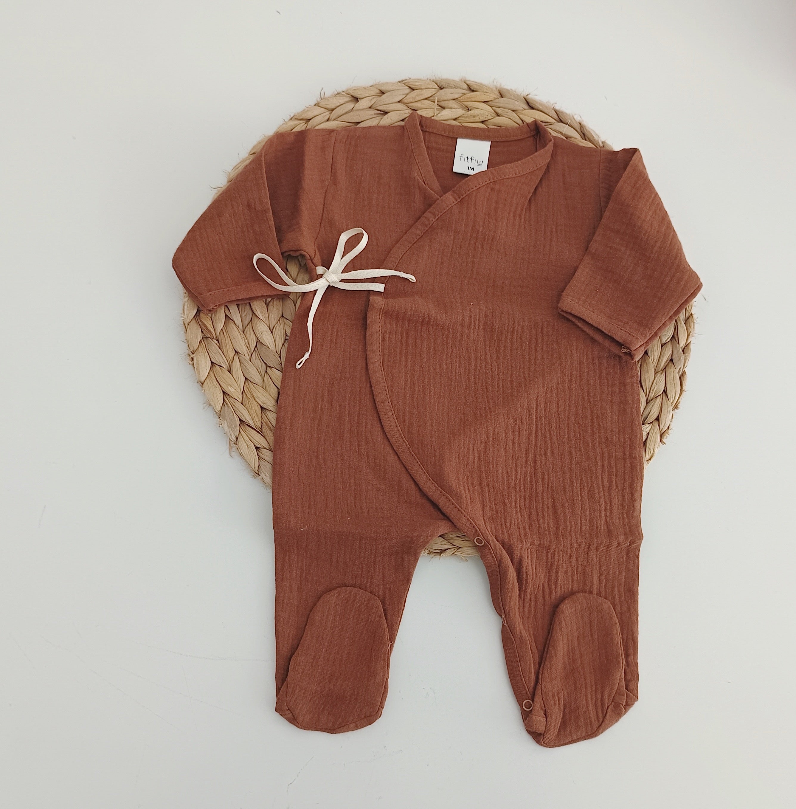 Babygrow de Musselina Telha com Laço Lateral | FitFiu Babies®