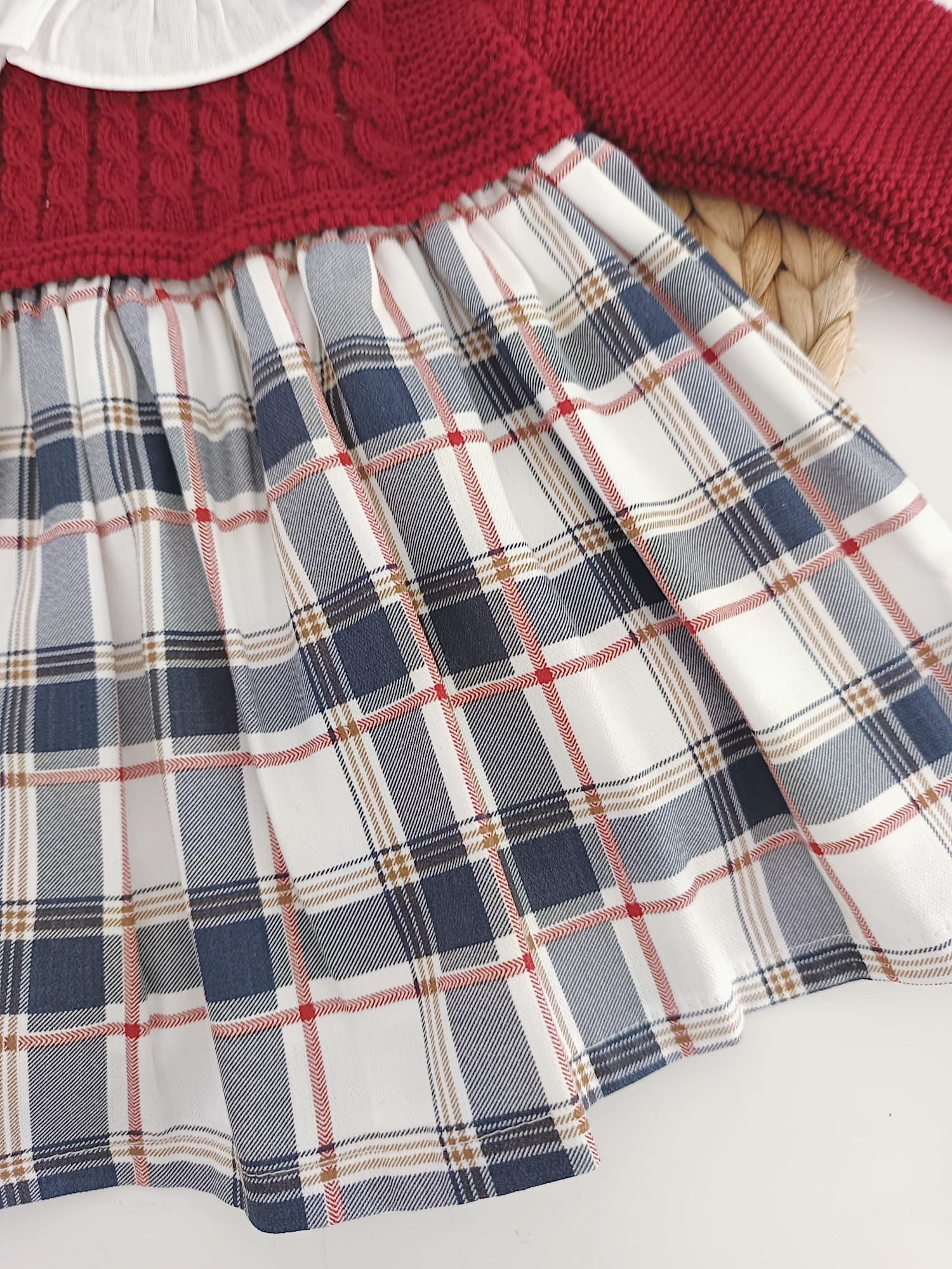 Vestido de Tecido e Malha com Xadrez Vermelho