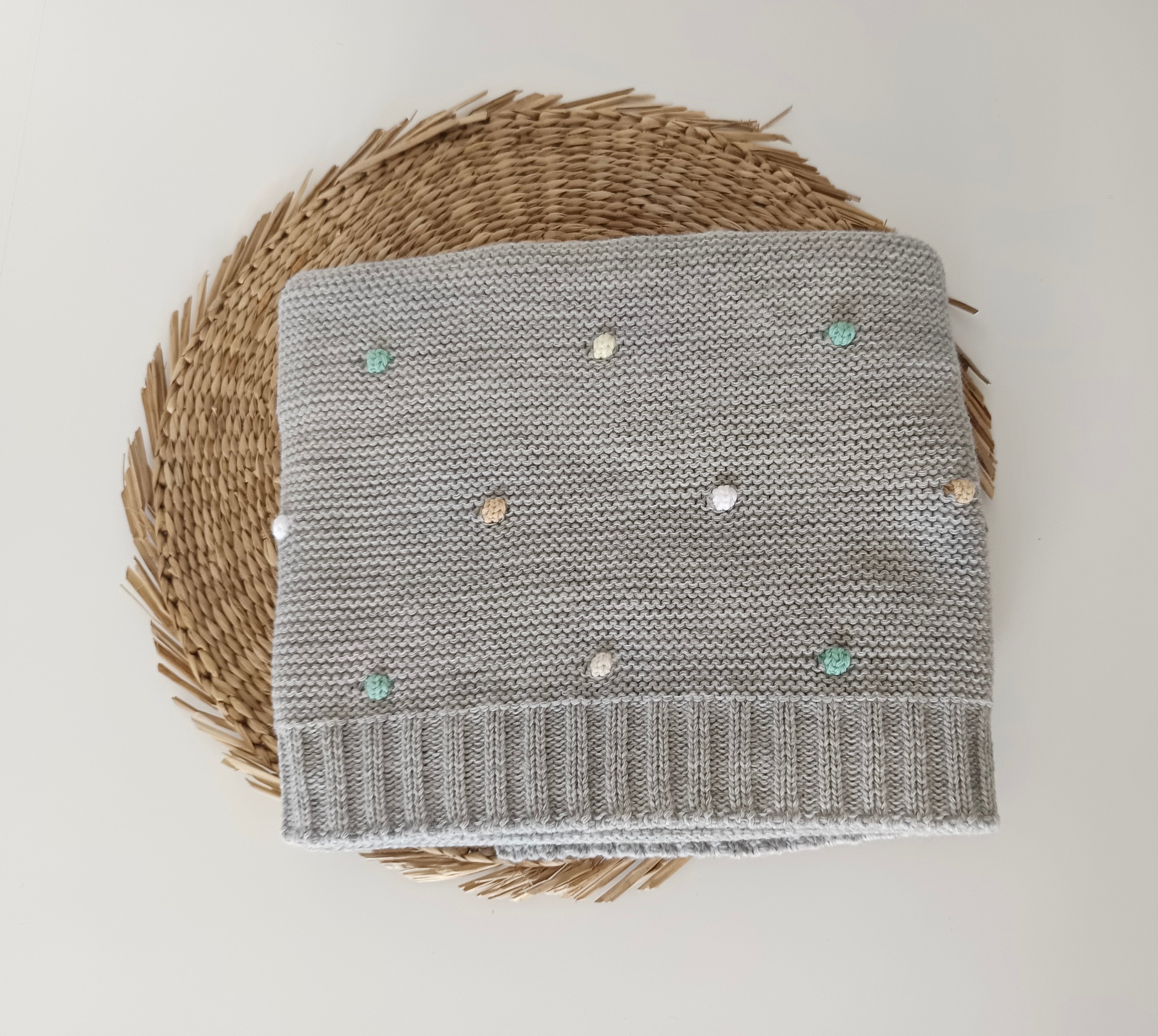 Manta de Malha para Bebé Pompons Coloridos várias cores