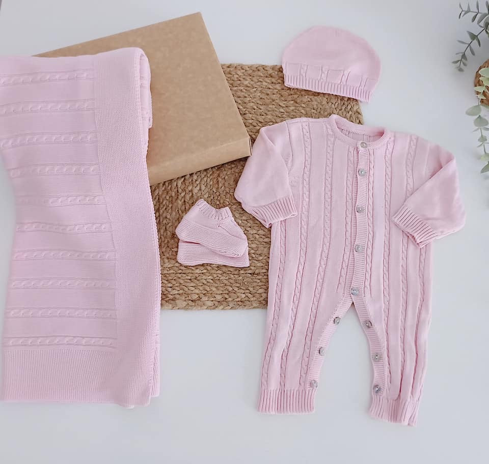 Conjunto de Maternidade de Malha Trança Rosa