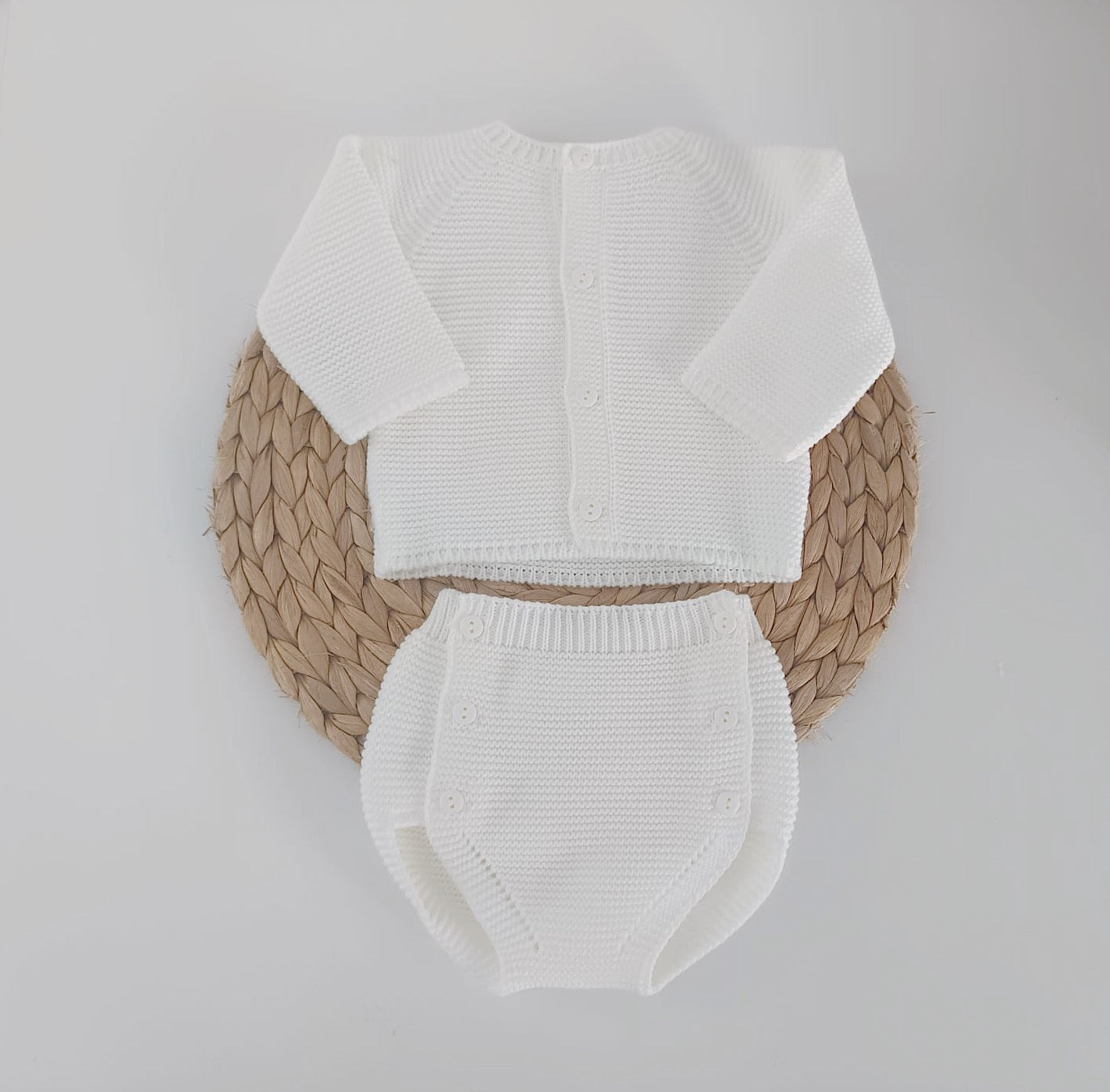 Conjunto tapa fraldas e casaco de malha Pérola