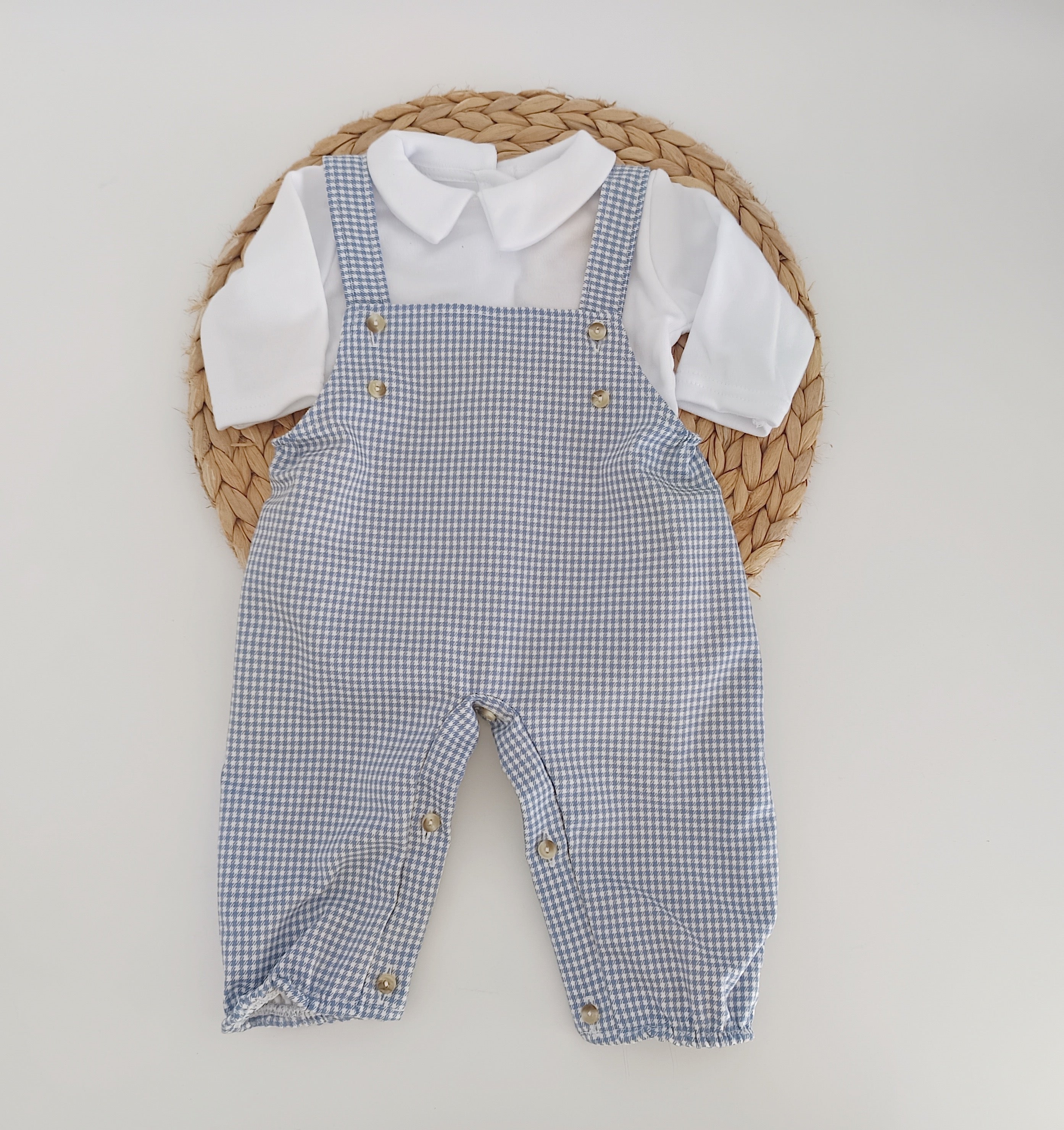 Jardineiras Xadrez Botões com camisa Azul