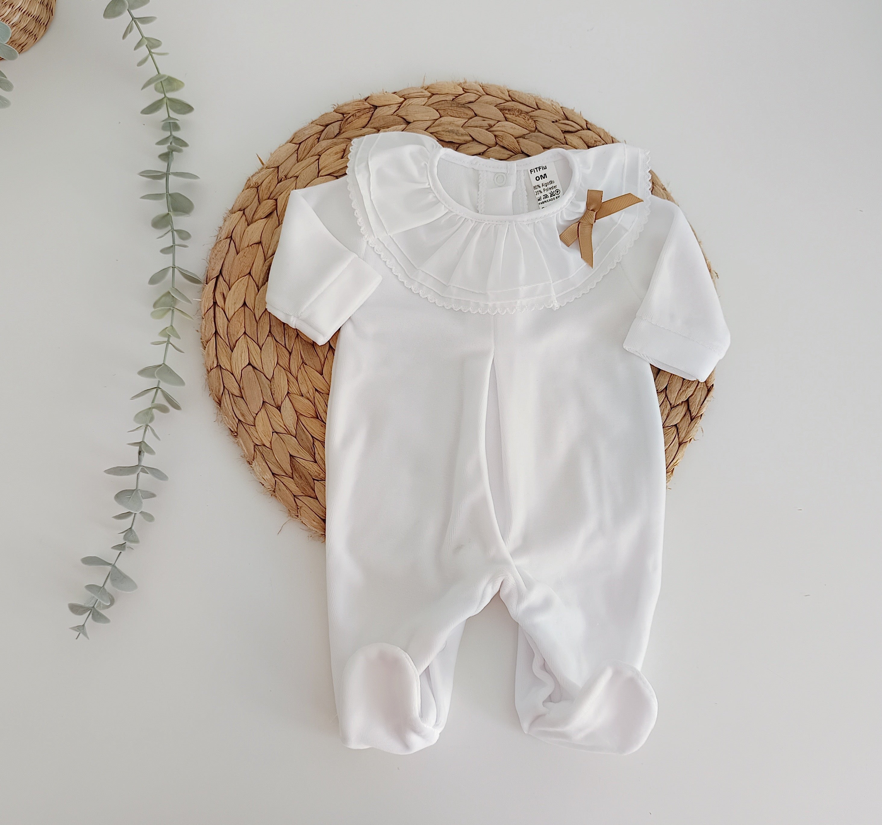 Babygrow com Gola de Folho e Laço Camel