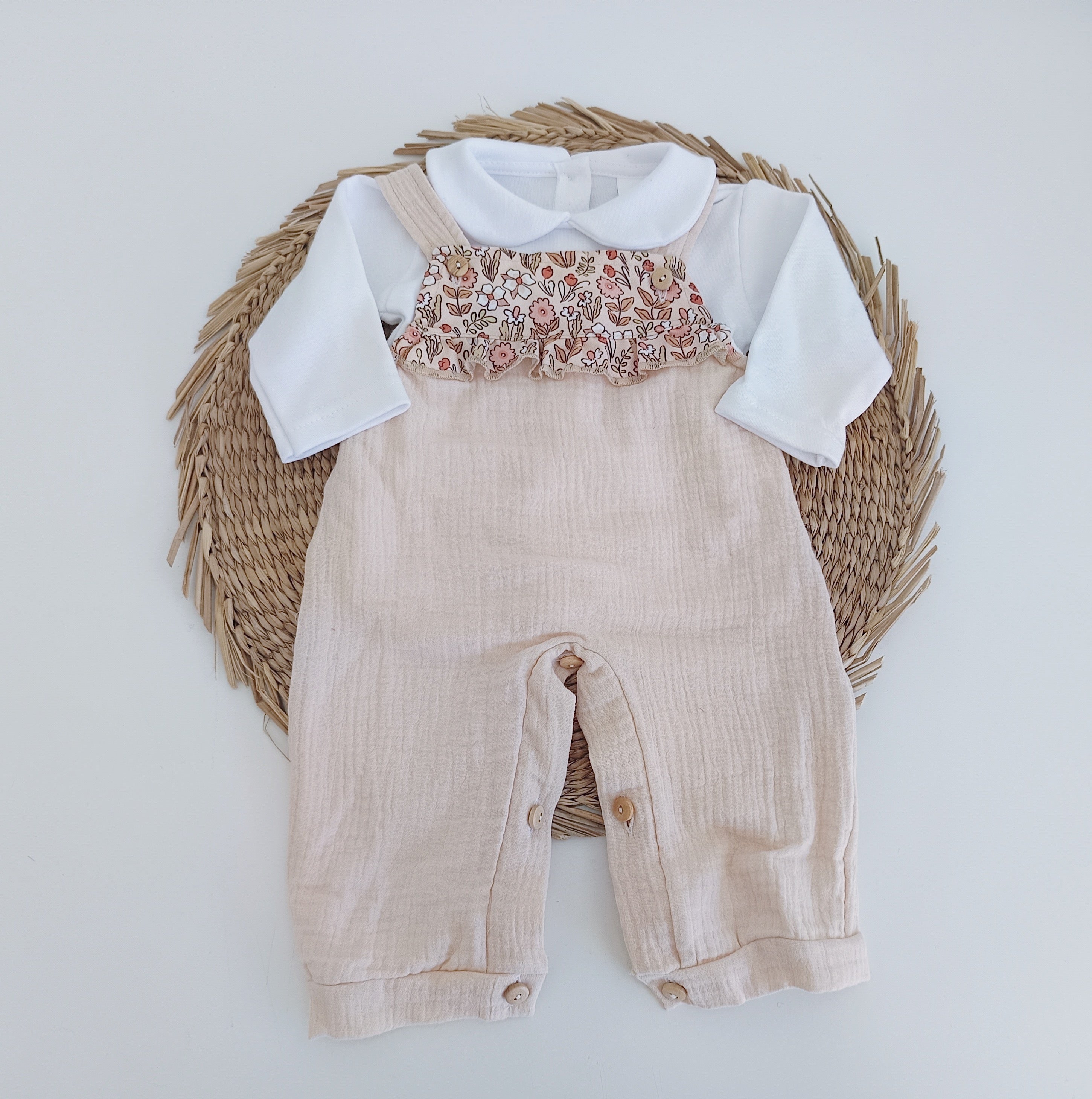 Macacão em Musselina com Blusa Flores Pérola