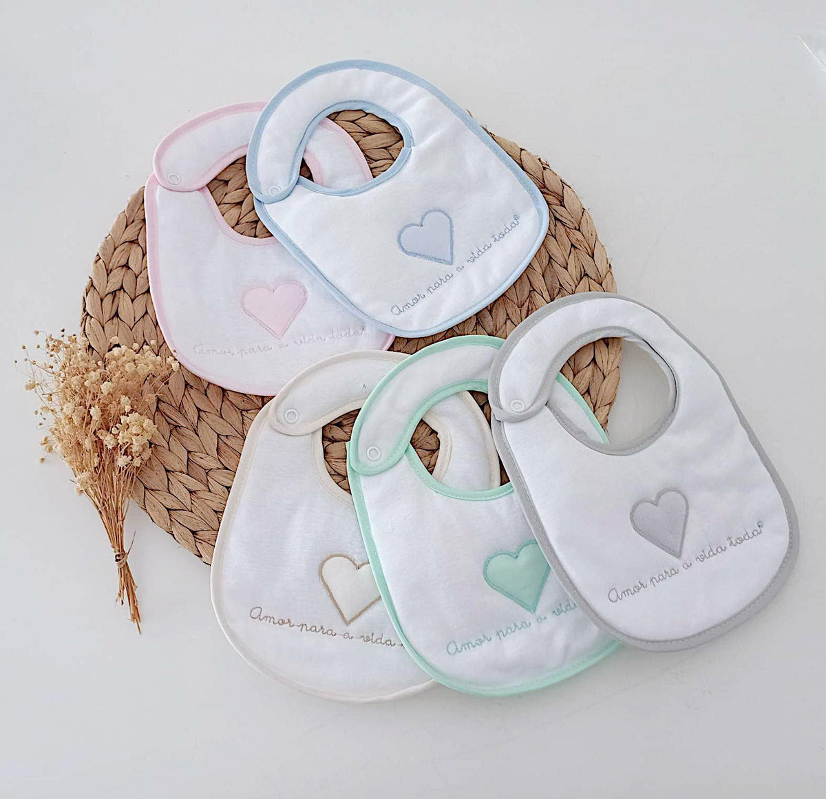 Amor Para a Vida Toda® | Babete de bebé Coração