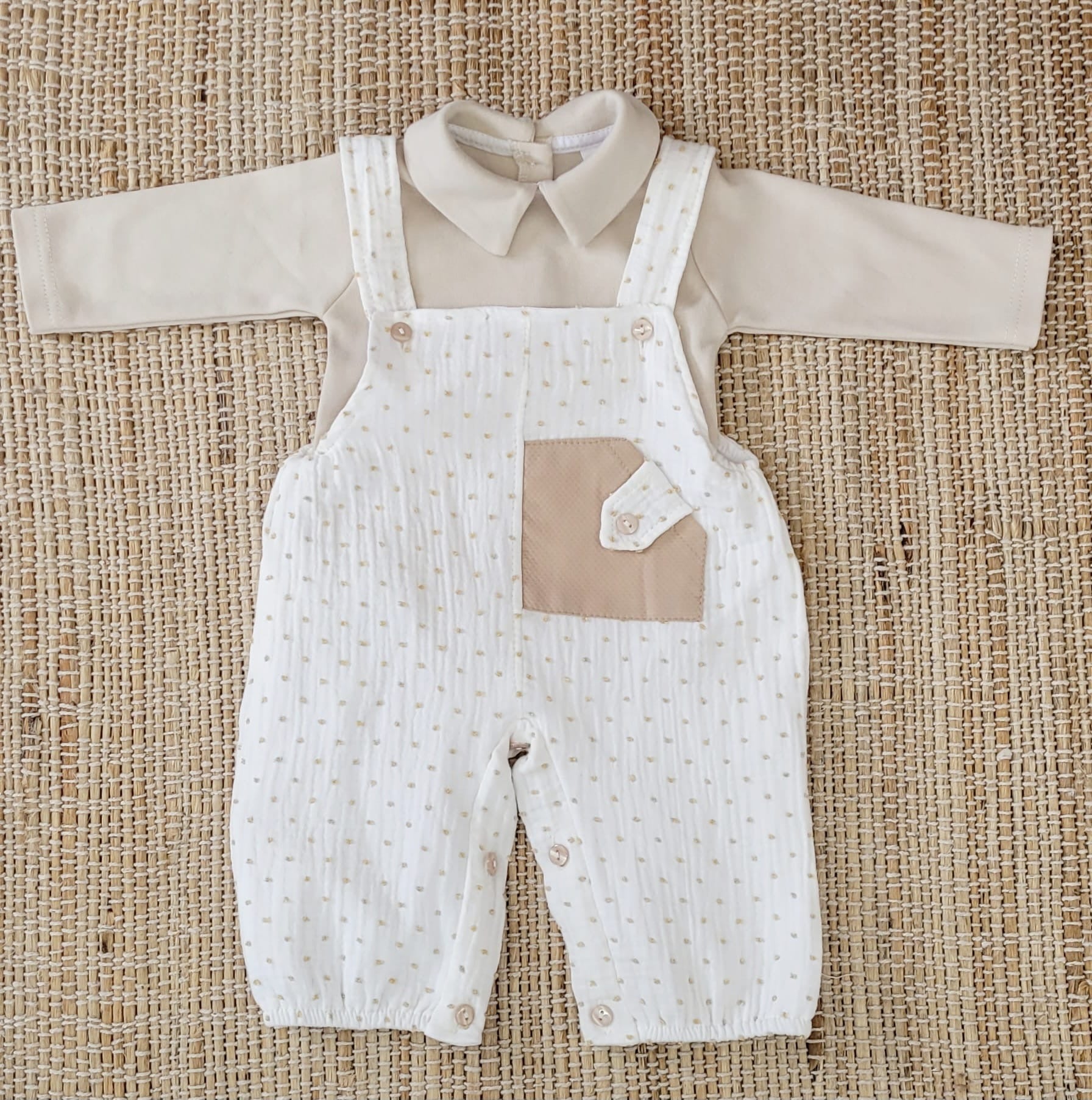 Jardineiras Pintas com Camisola Areia