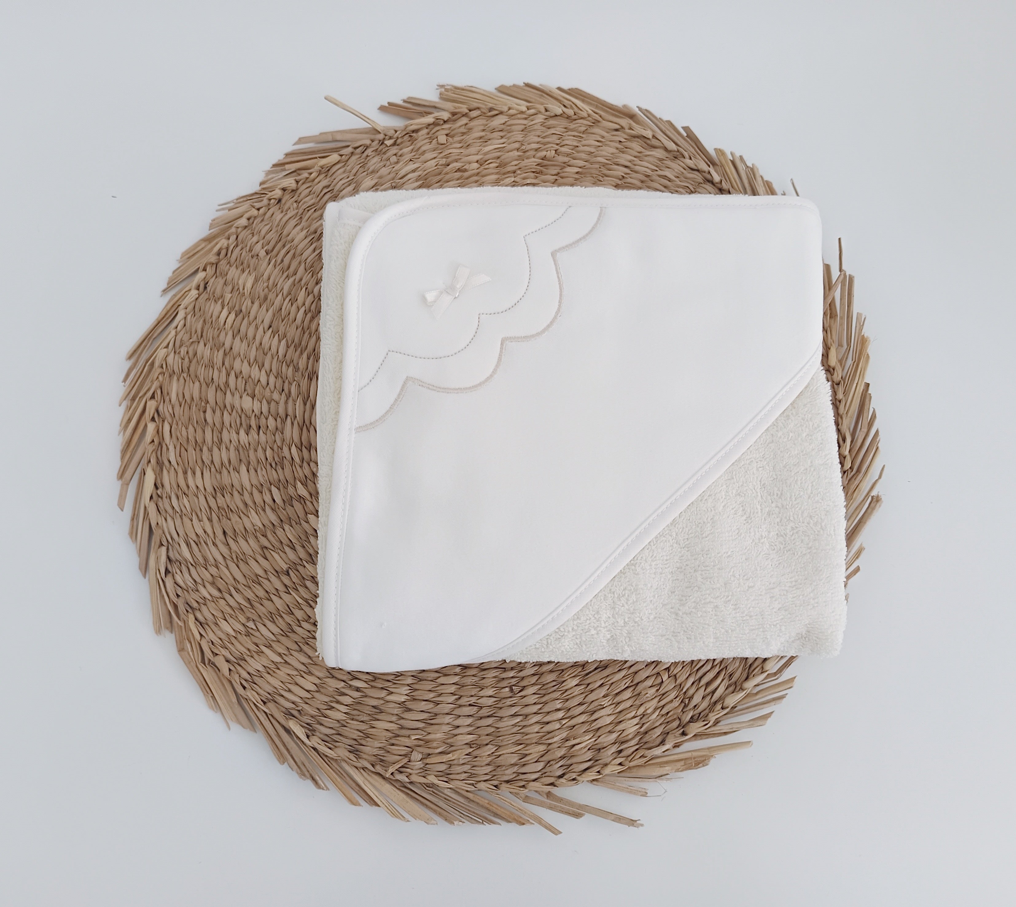 Conjunto de Primeira Roupinha com toalha e fralda Nuvem Pérola