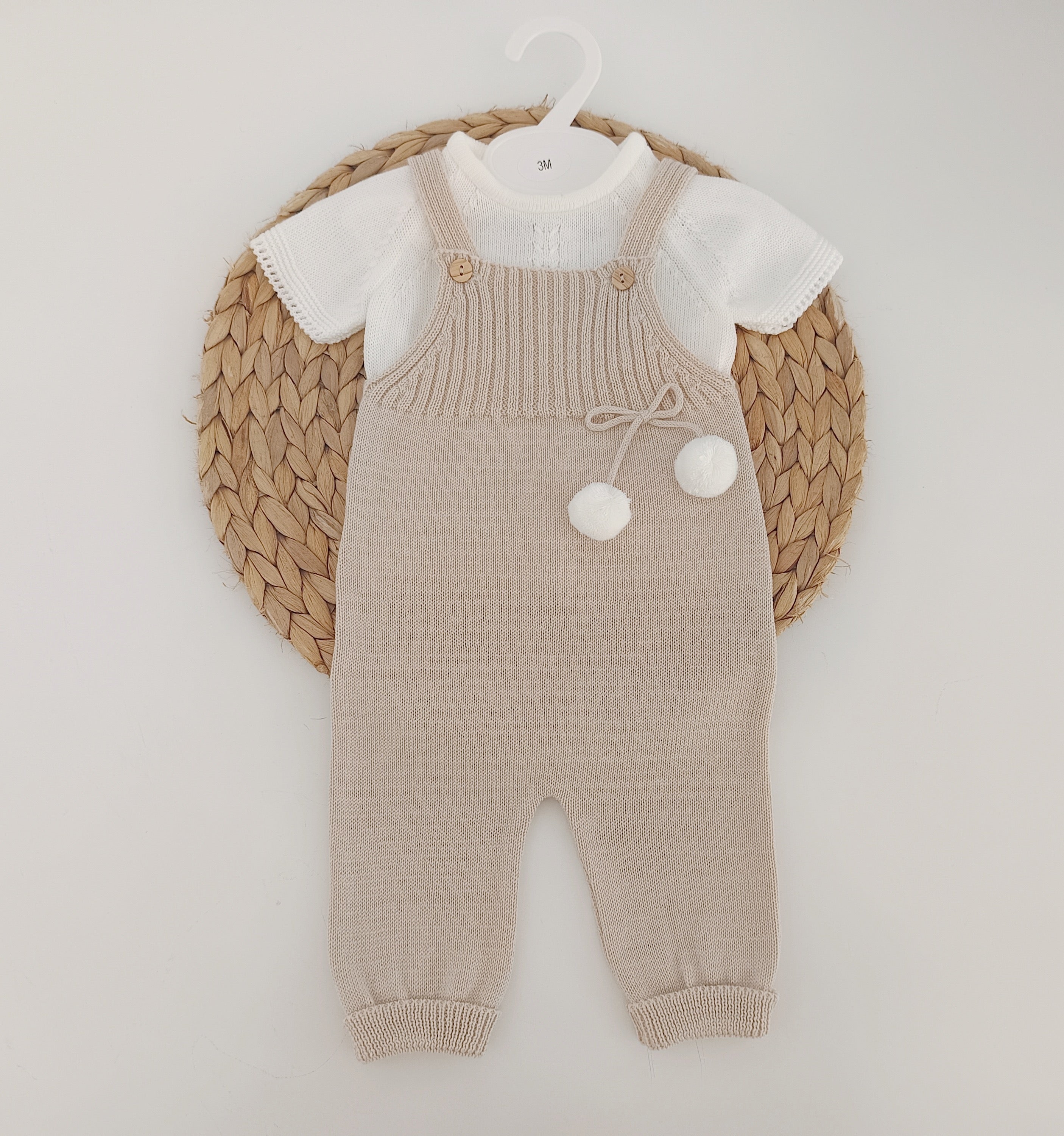 Jardineiras de Malha com camisola manga curta Pompons Areia