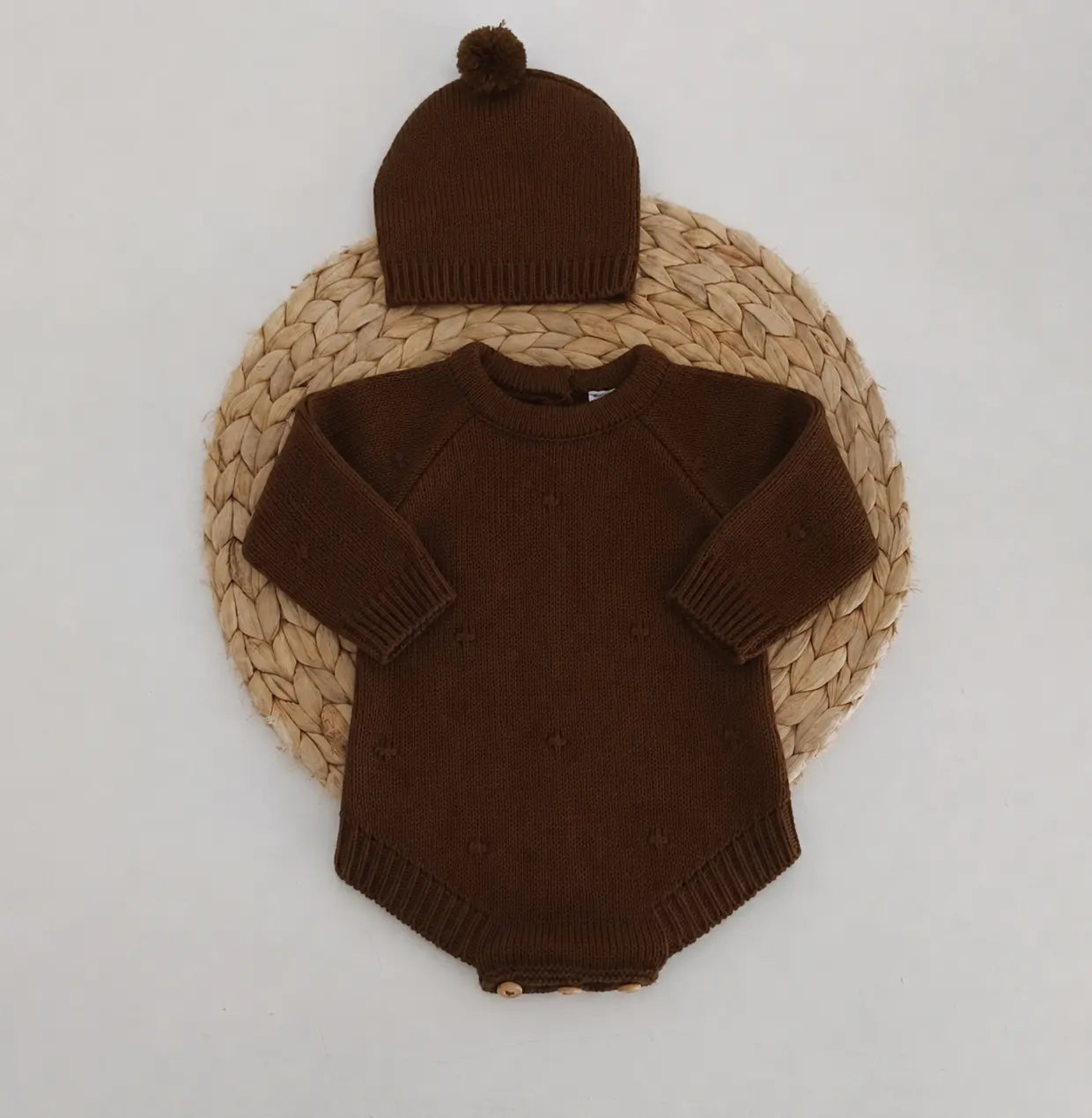 Fofo de Malha bebé Pompons com Gorro Castanho