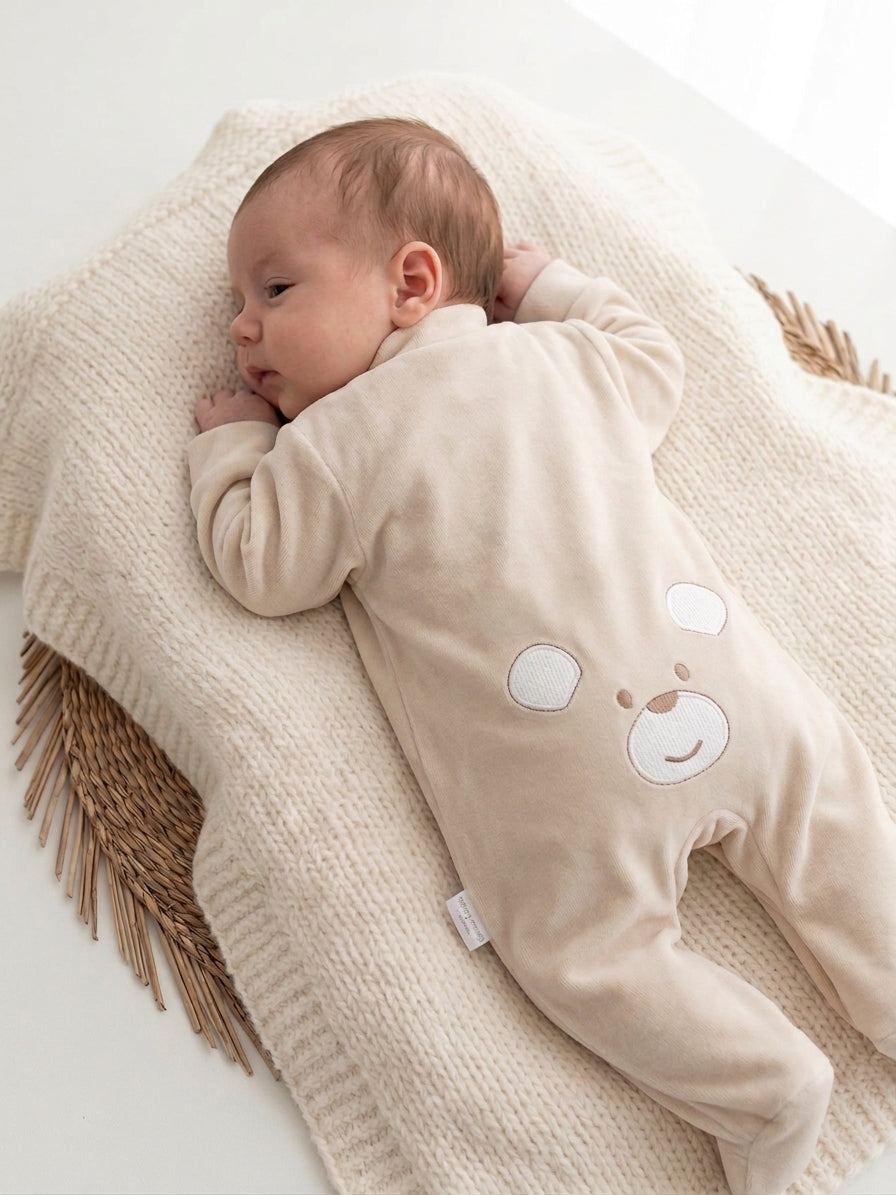 Babygrow Veludo Ursinho Orelhas Areia
