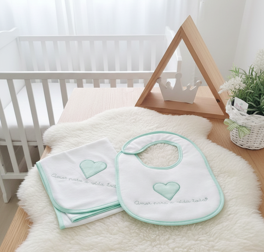 Amor Para a Vida Toda® | Fralda e Babete Amor para a vida toda