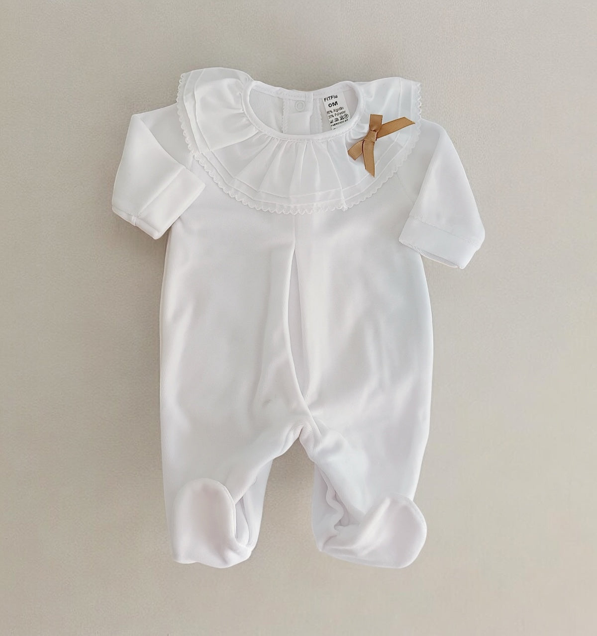 FitFiu Babies® | Babygrow com Gola de Folho e Laço Camel