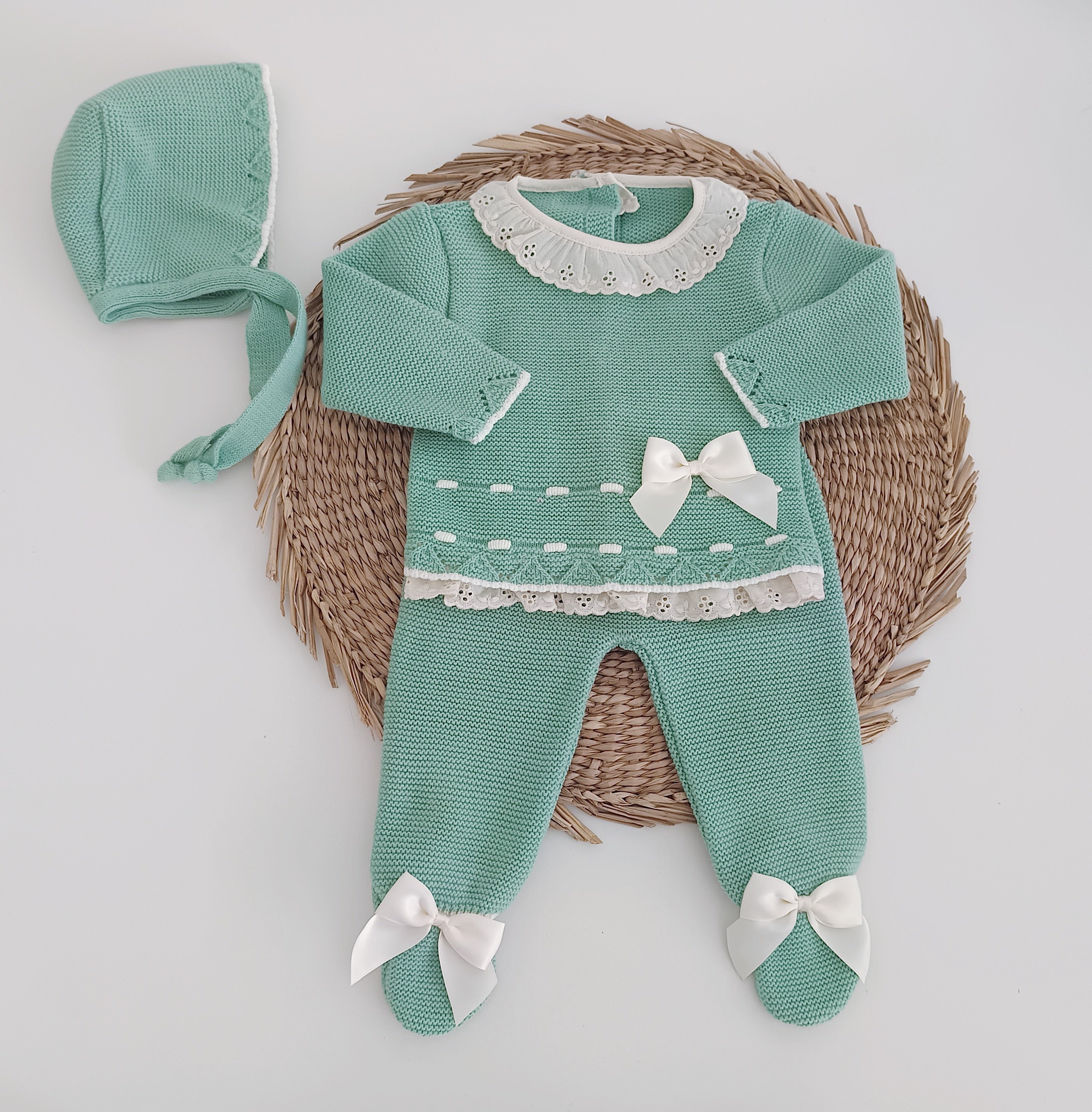 Conjunto de Malha Laços com Touca Verde