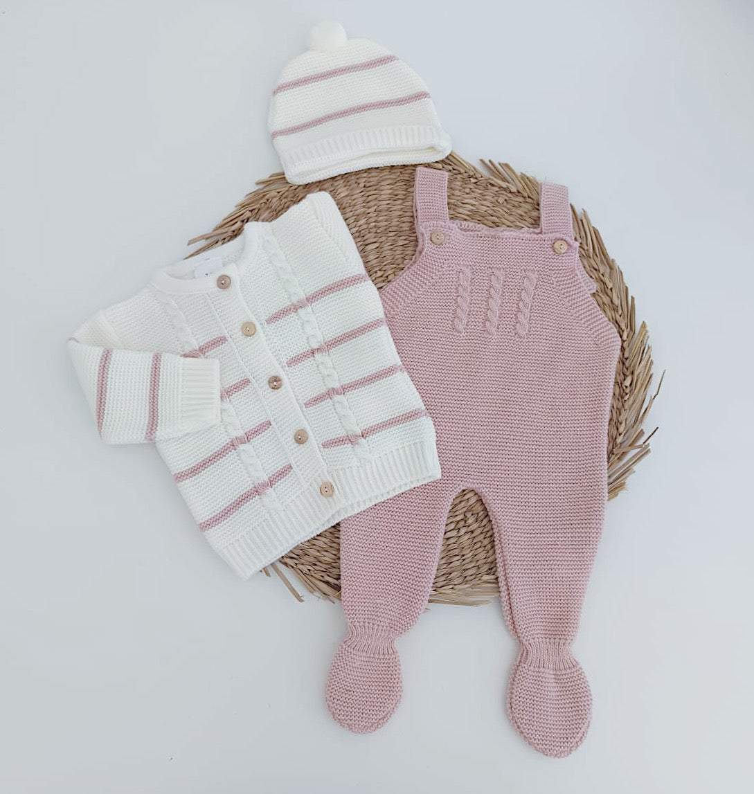 Jardineira de Malha Riscas com Casaco e Gorro Rosa Velho