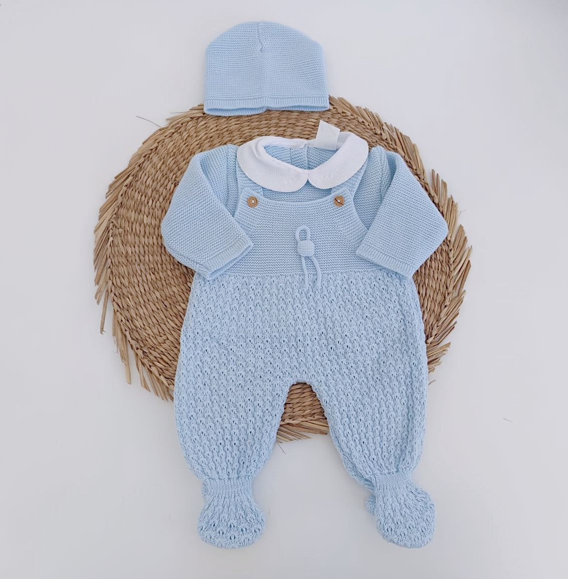 Jardineira Malha Saída Maternidade Trabalhada com Bolinha Azul