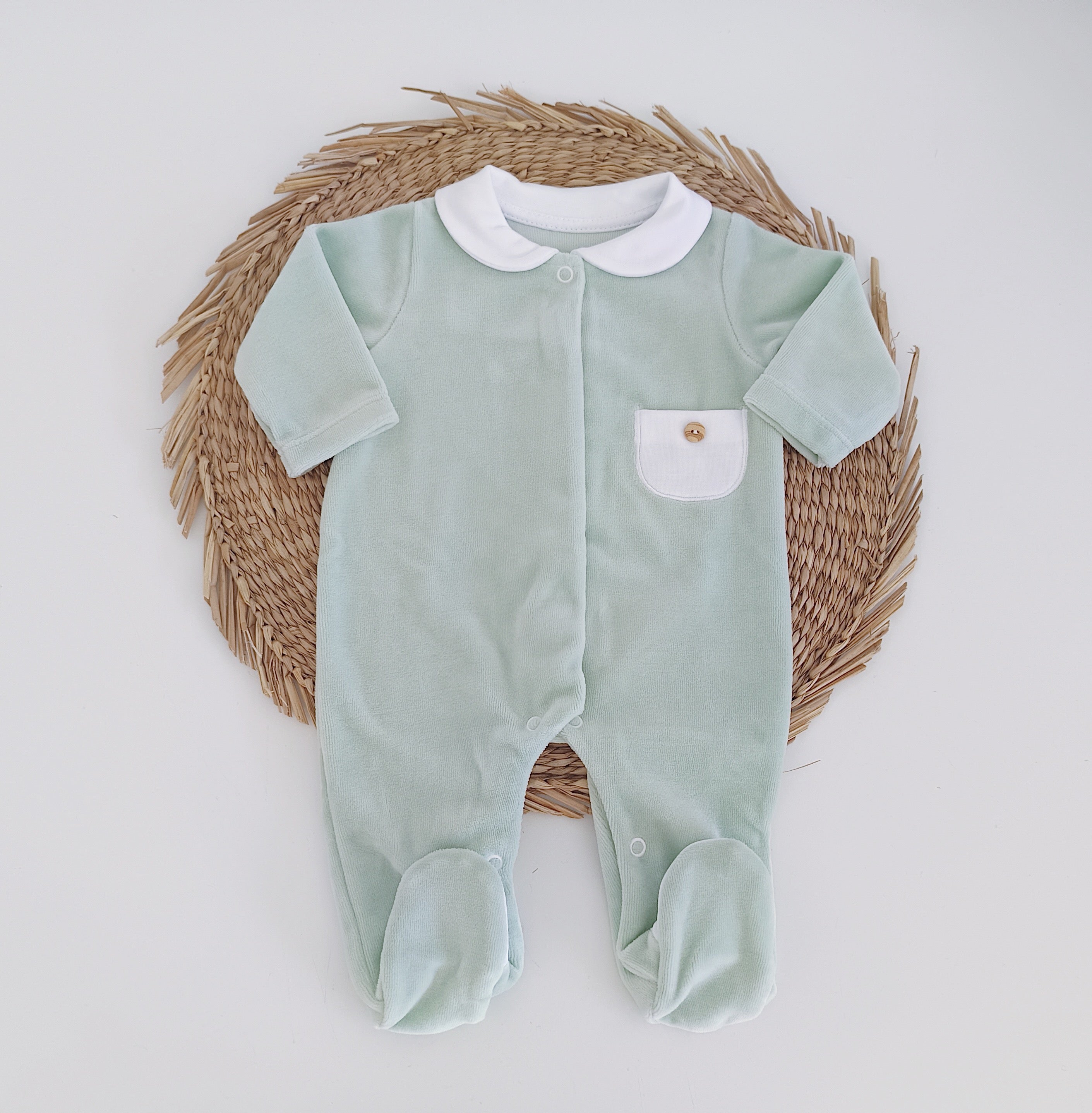 Babygrow Veludo Gola redonda com Bolso Verde